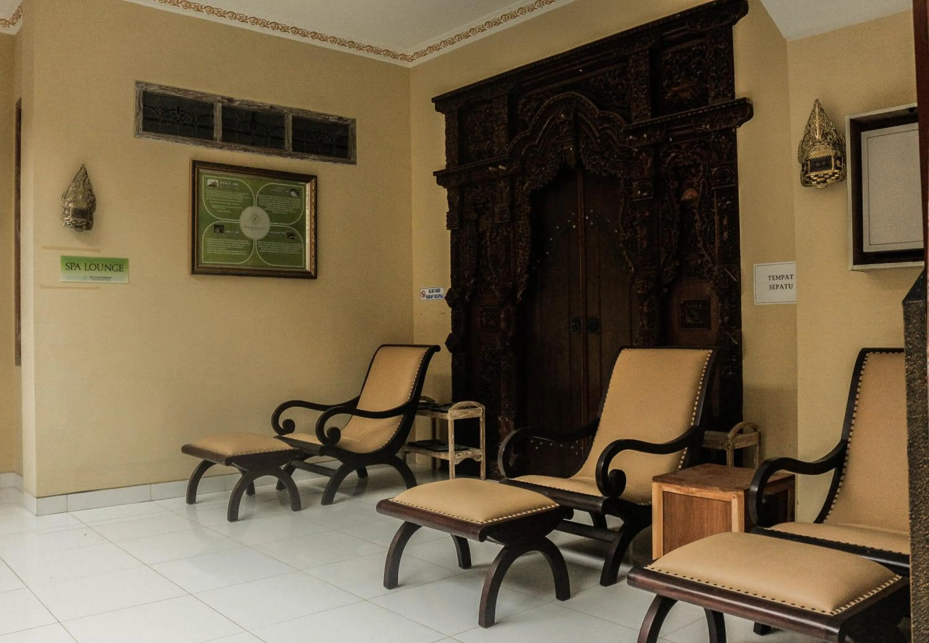 Spa and wellness centre/facilities in Ndalem Nuriyyat Villa, Spa & Skin Care