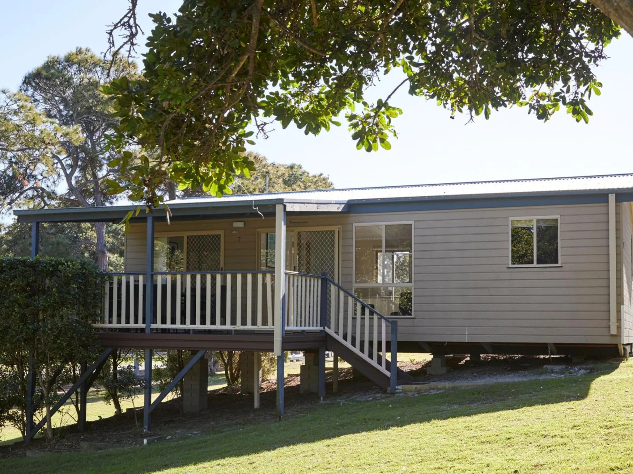 Property building in Hat Head Holiday Park