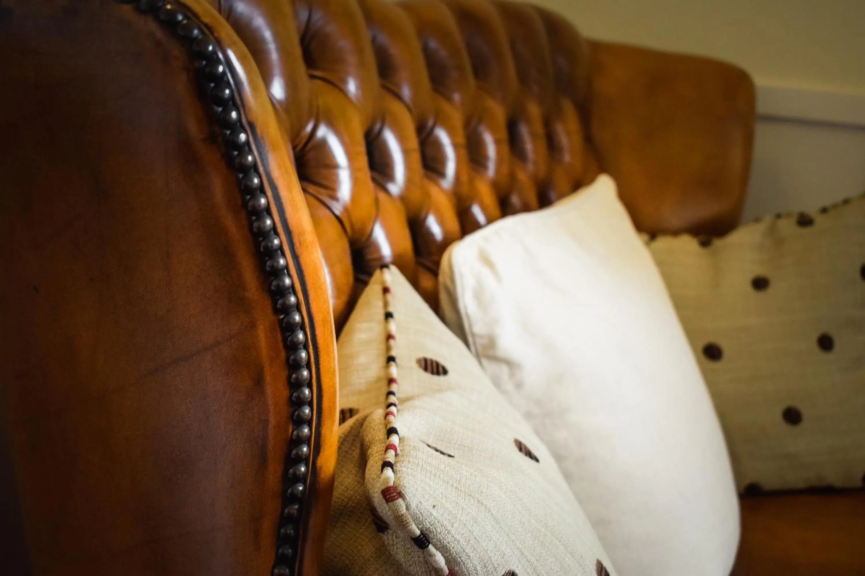 Communal lounge/ TV room in The Creggans Inn