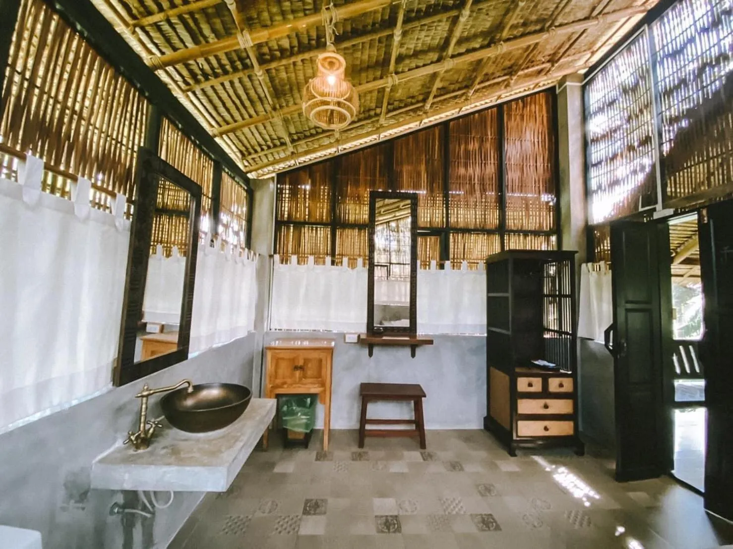 Bathroom in Orchard Pa La U