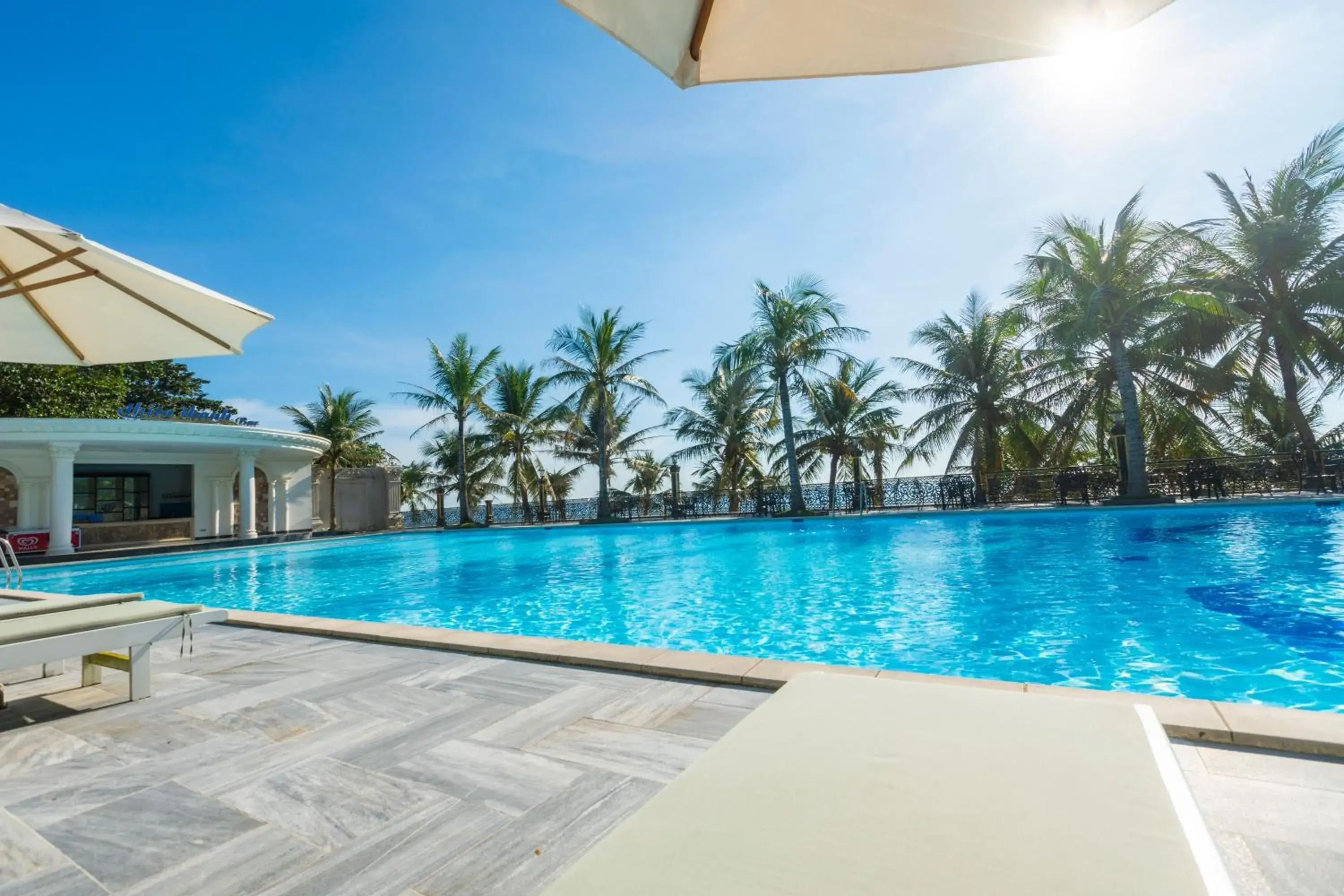 Swimming pool in Thien Thanh Resort Swimming pool in Thien Thanh Resort