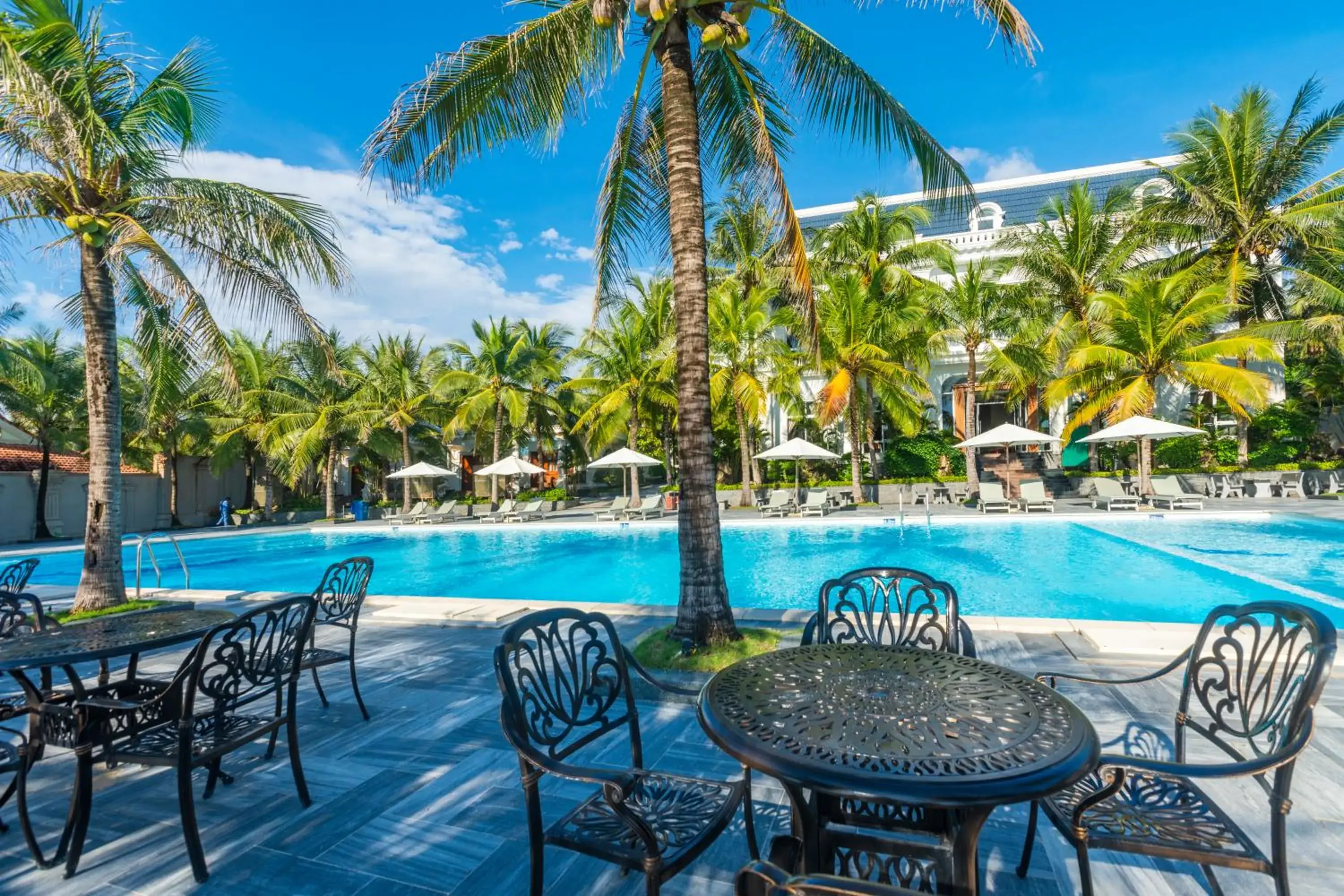 Swimming pool in Thien Thanh Resort Swimming pool in Thien Thanh Resort