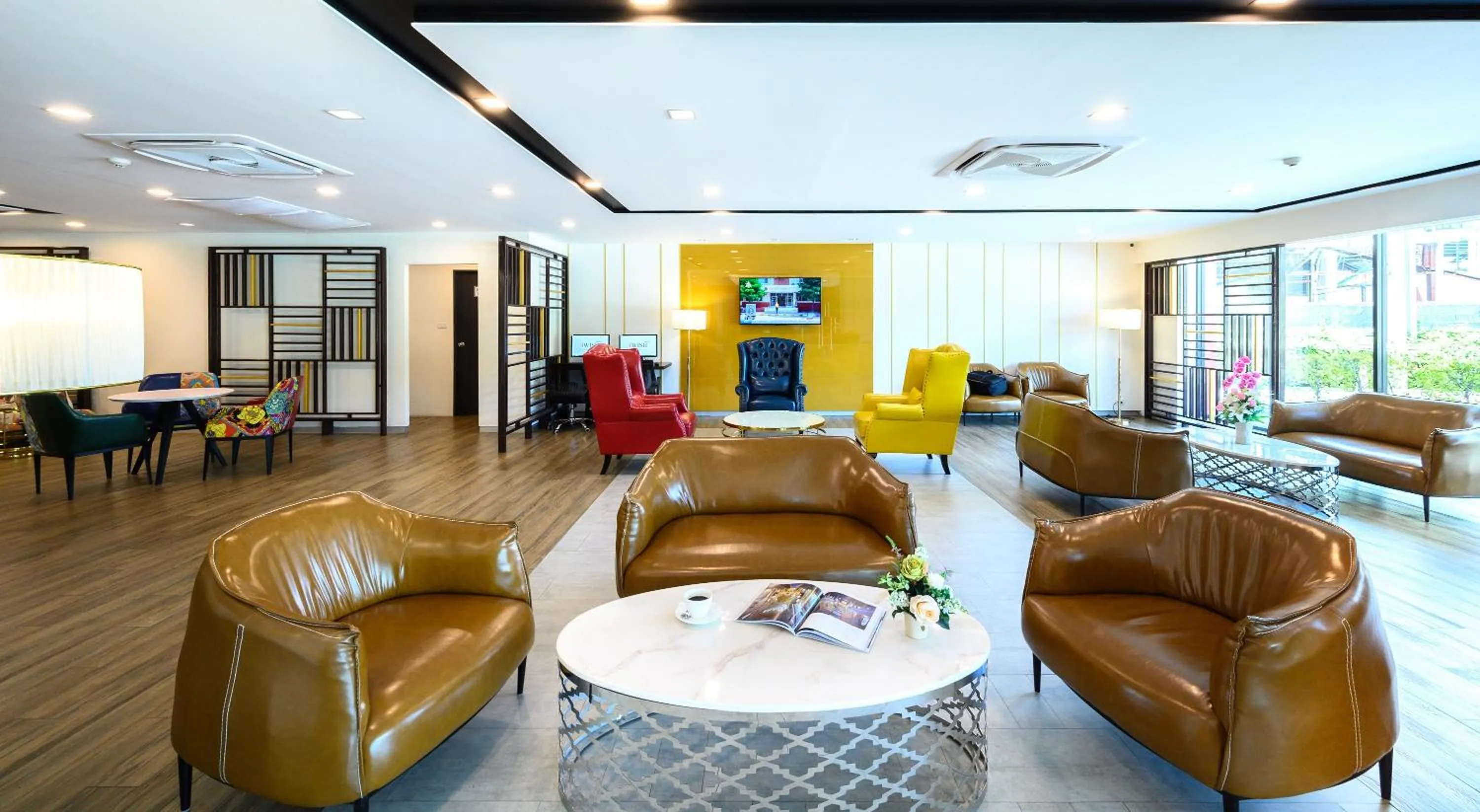 Lobby or reception in IWISH Hotel