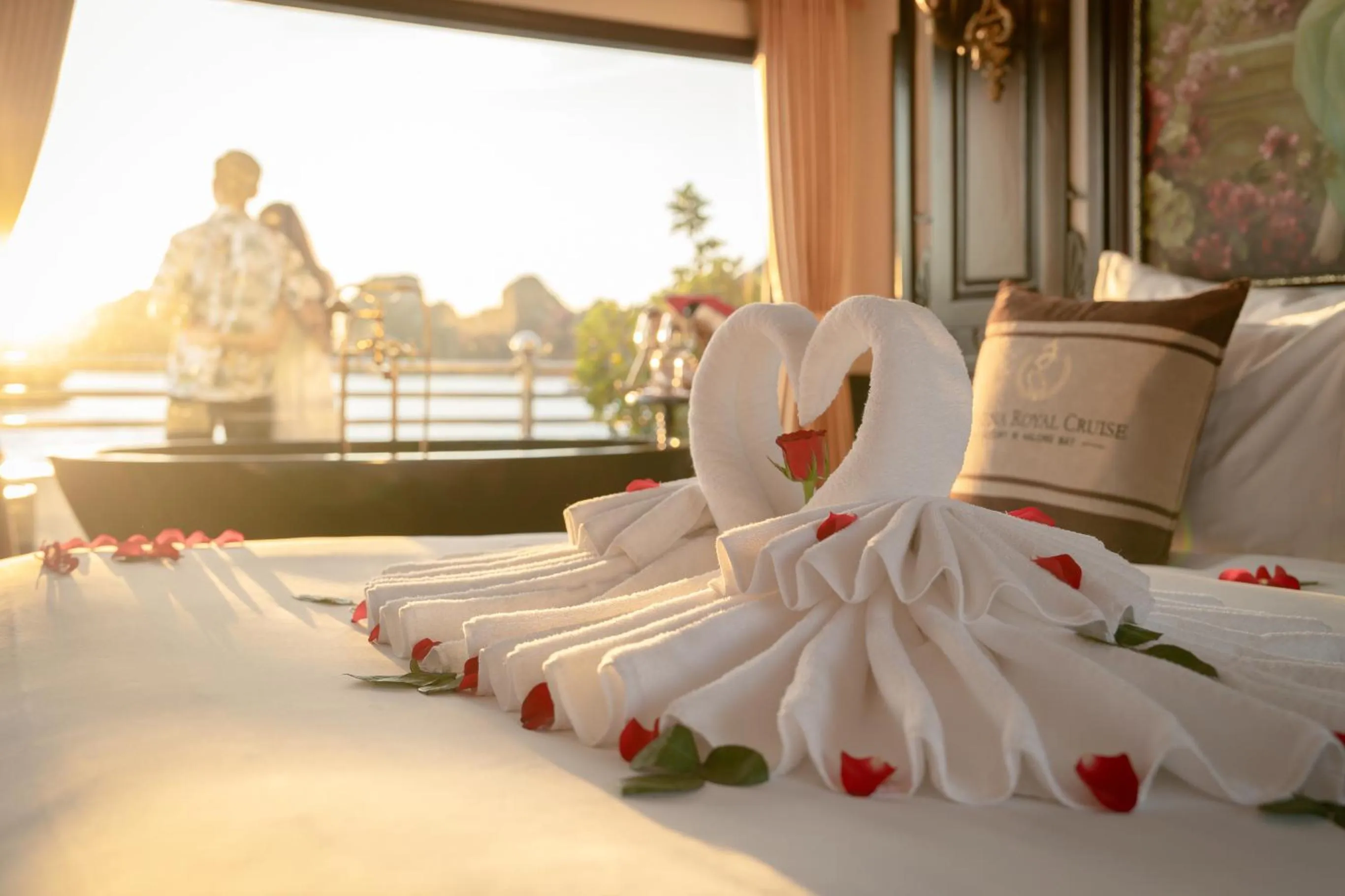 Bedroom, Bed in Athena Royal Cruise - Luxury in Halong Bay