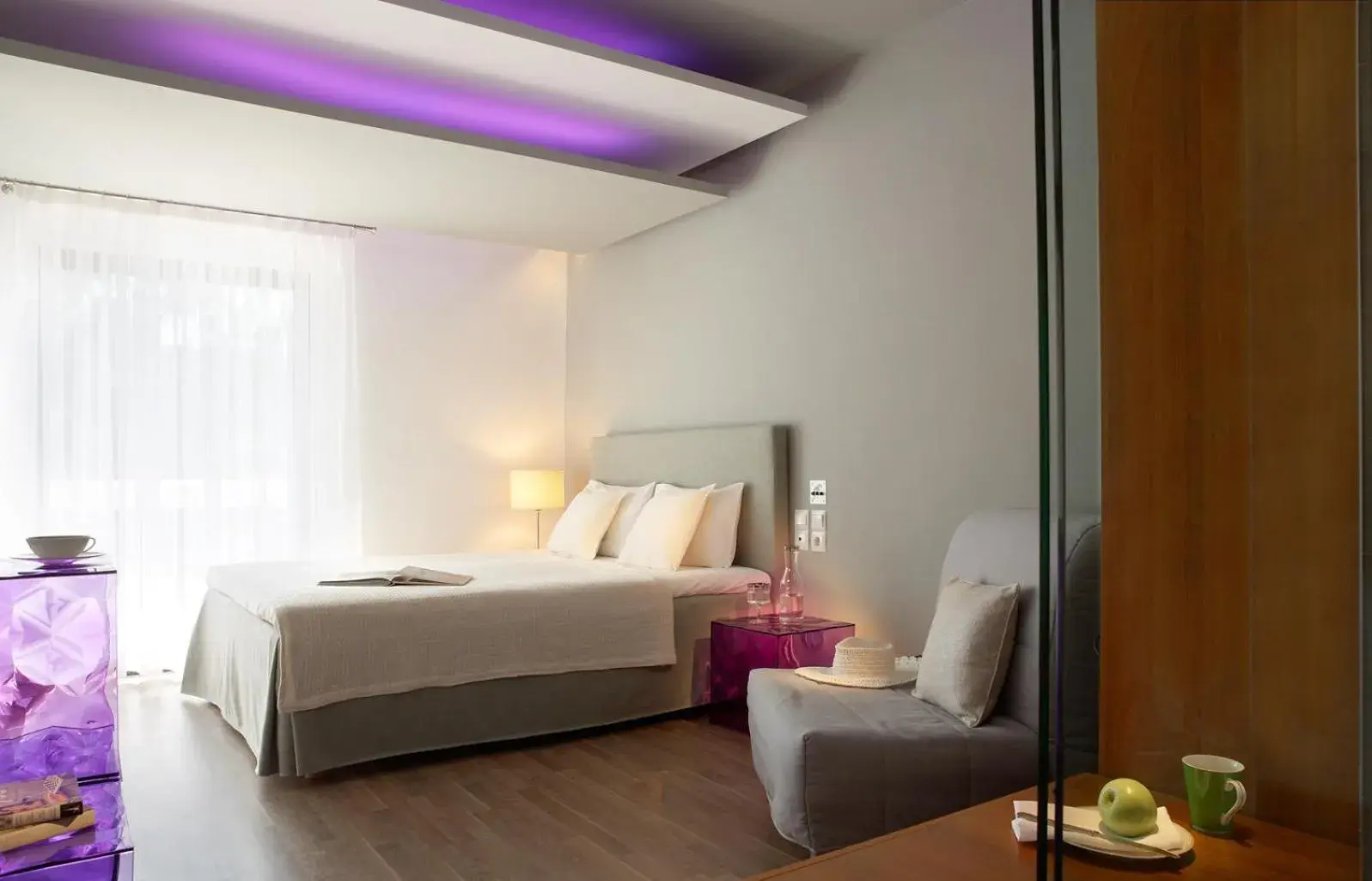 Photo of the whole room in Kamari Beach Hotel Photo of the whole room in Kamari Beach Hotel