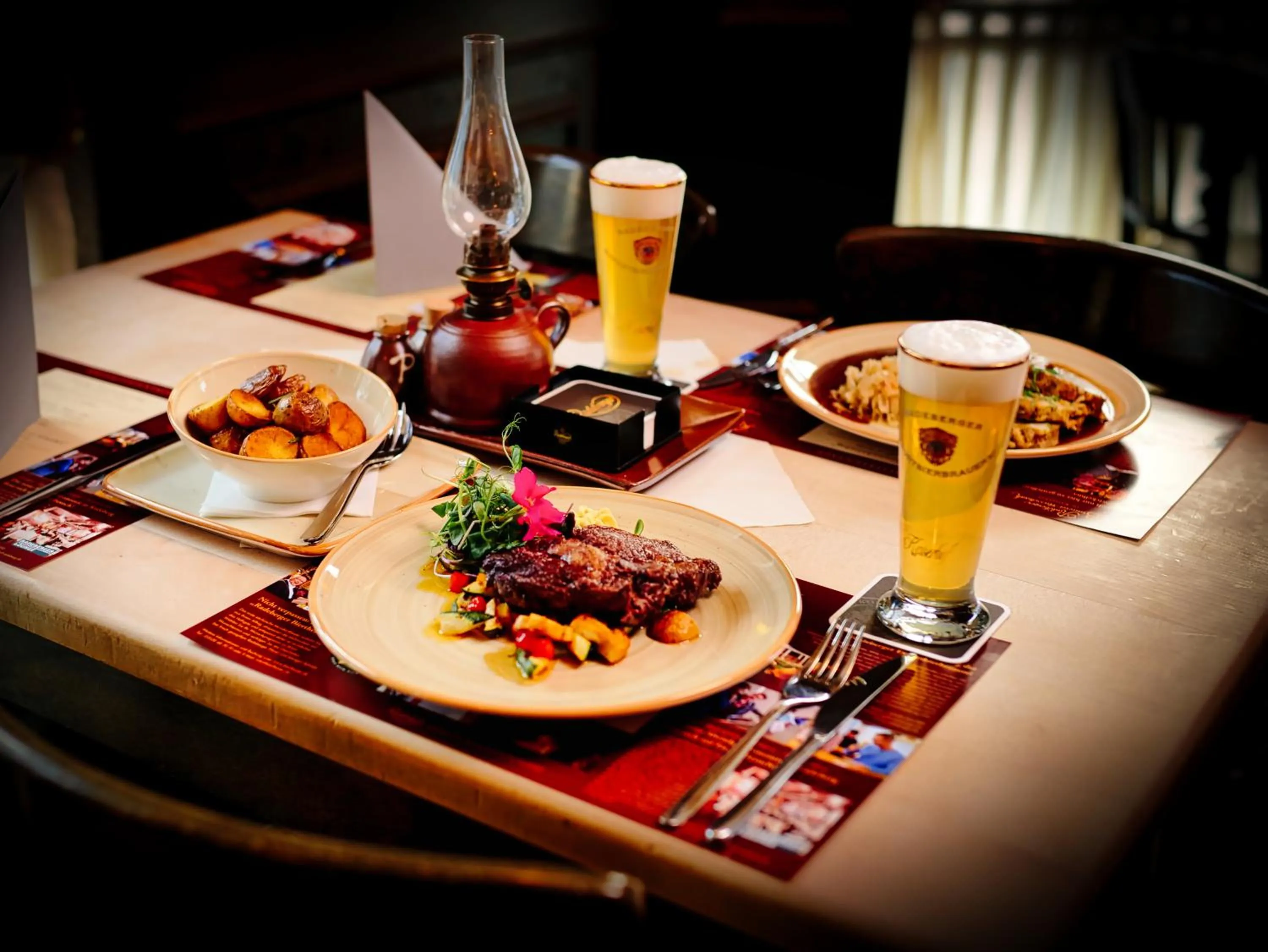 Restaurant/places to eat in Hotel Kaiserhof