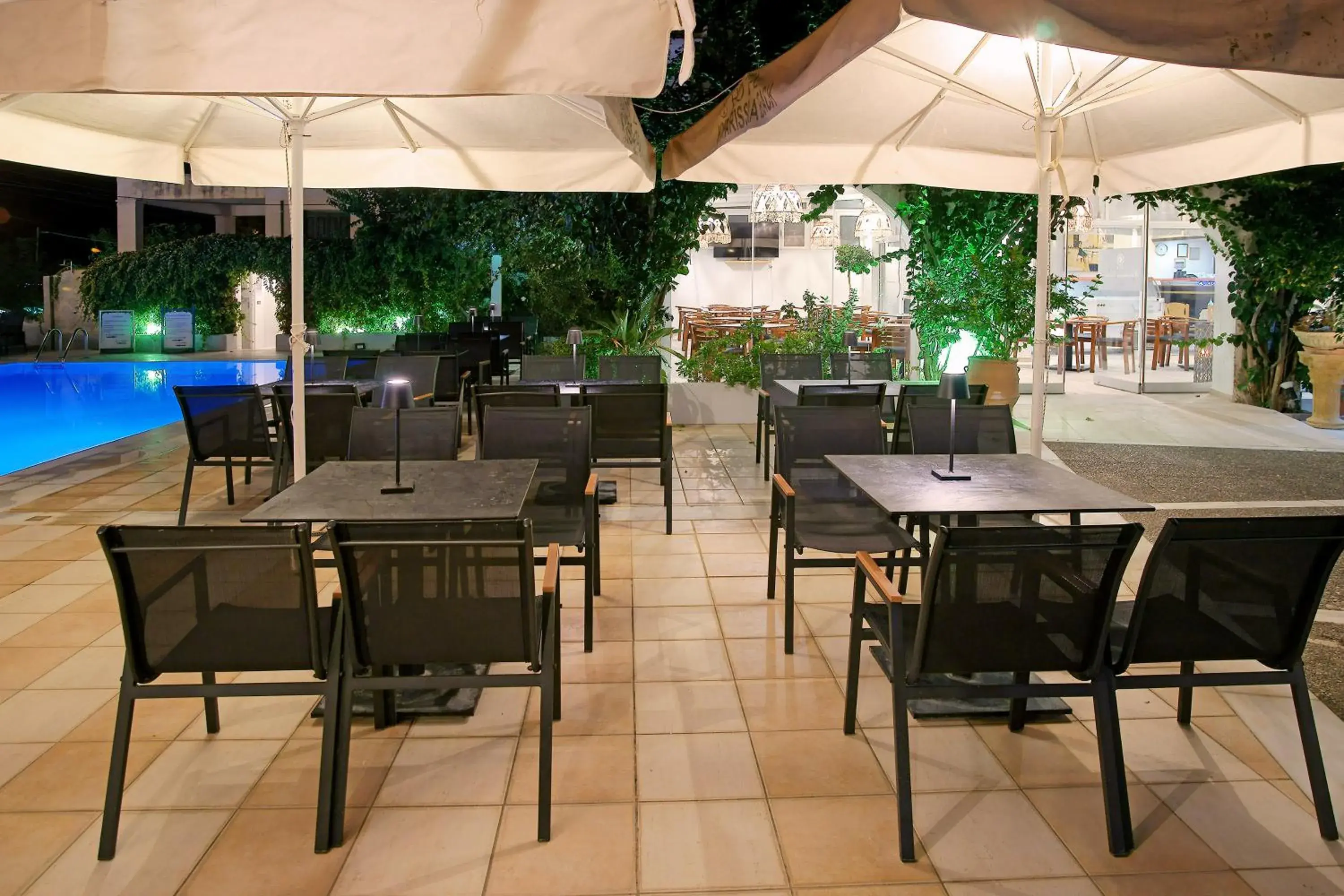 Restaurant/places to eat in Kyparissia Beach Hotel Restaurant/places to eat in Kyparissia Beach Hotel