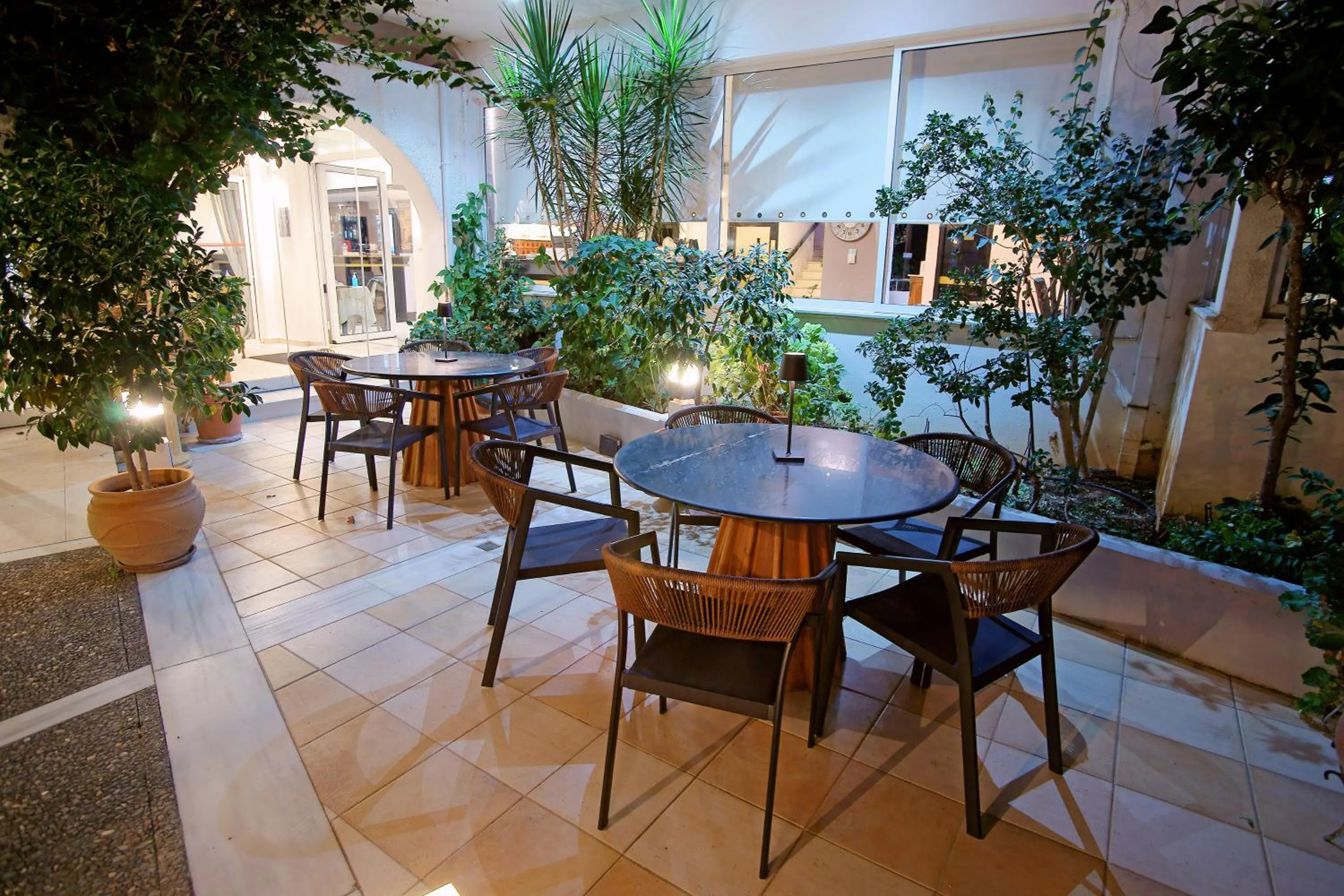 Garden in Kyparissia Beach Hotel