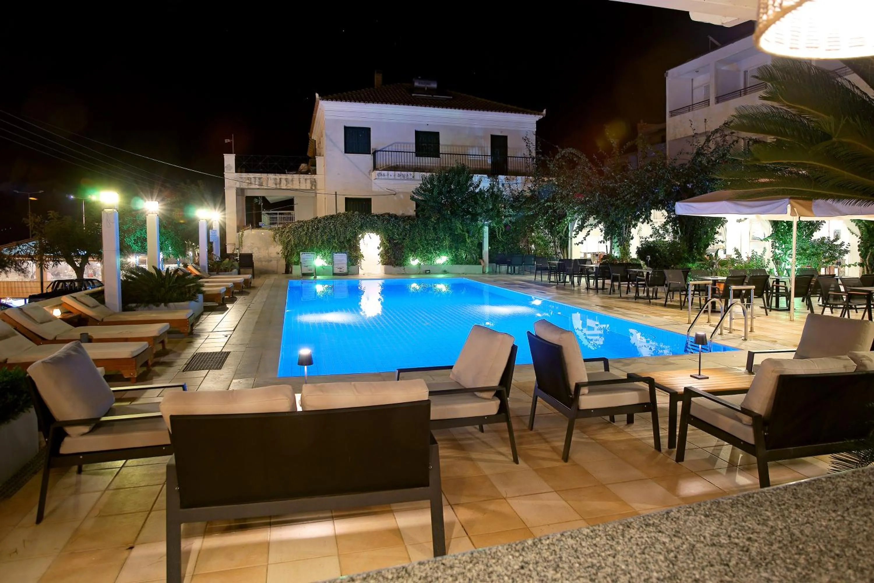 Lounge or bar in Kyparissia Beach Hotel