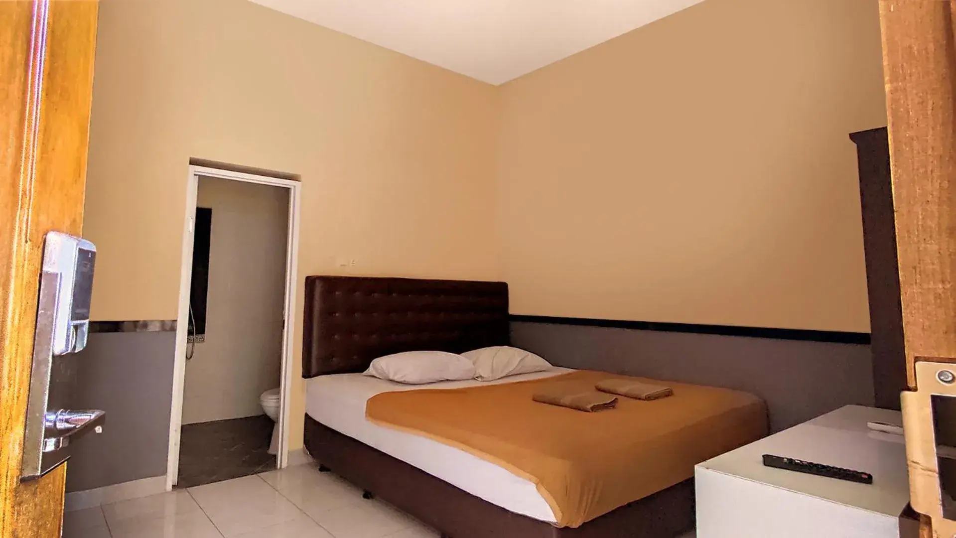 Standard Double Room in Omah Pelem Syariah Standard Double Room in Omah Pelem Syariah