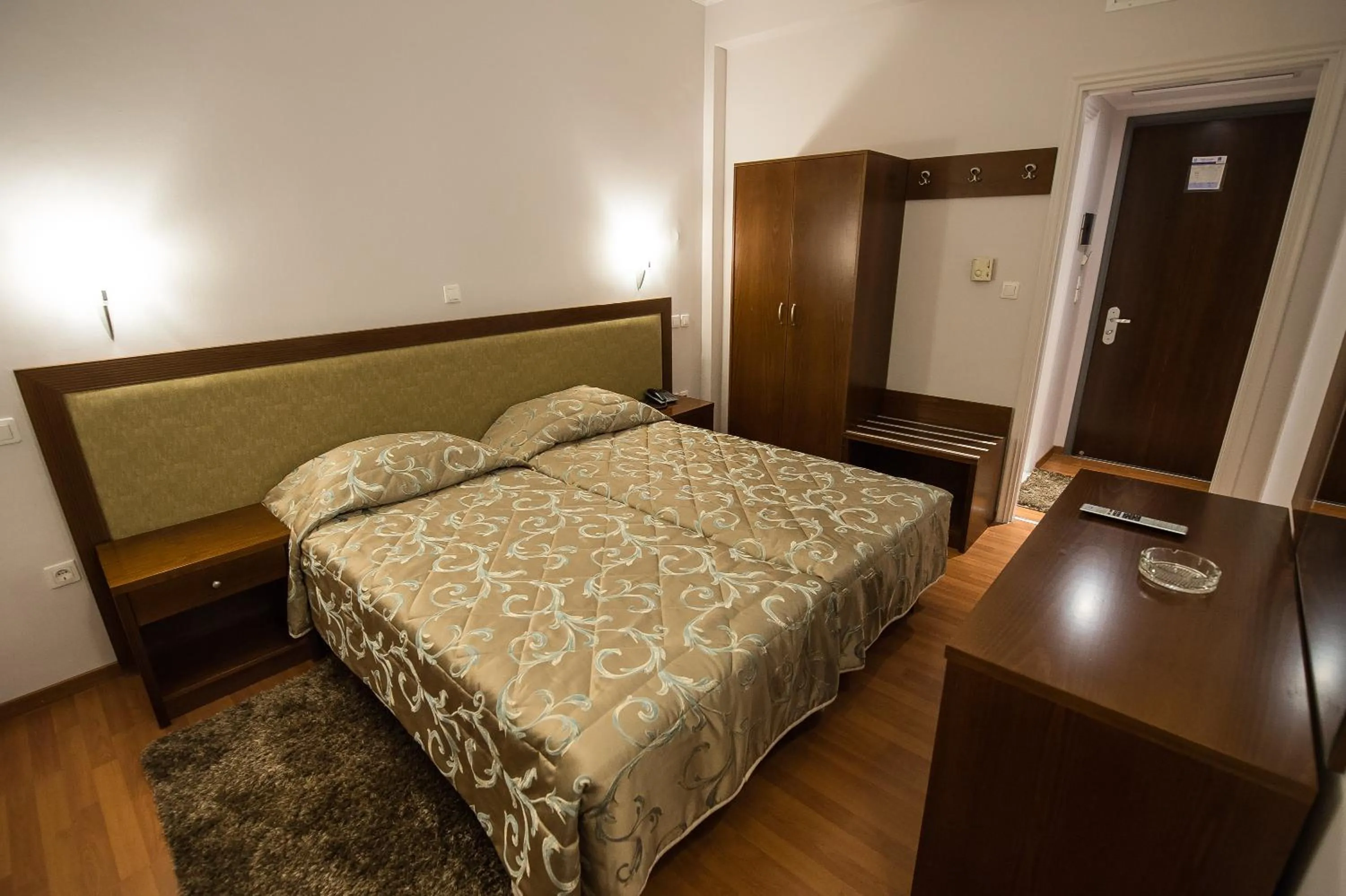 Bedroom, Bed in Hotel Olympos