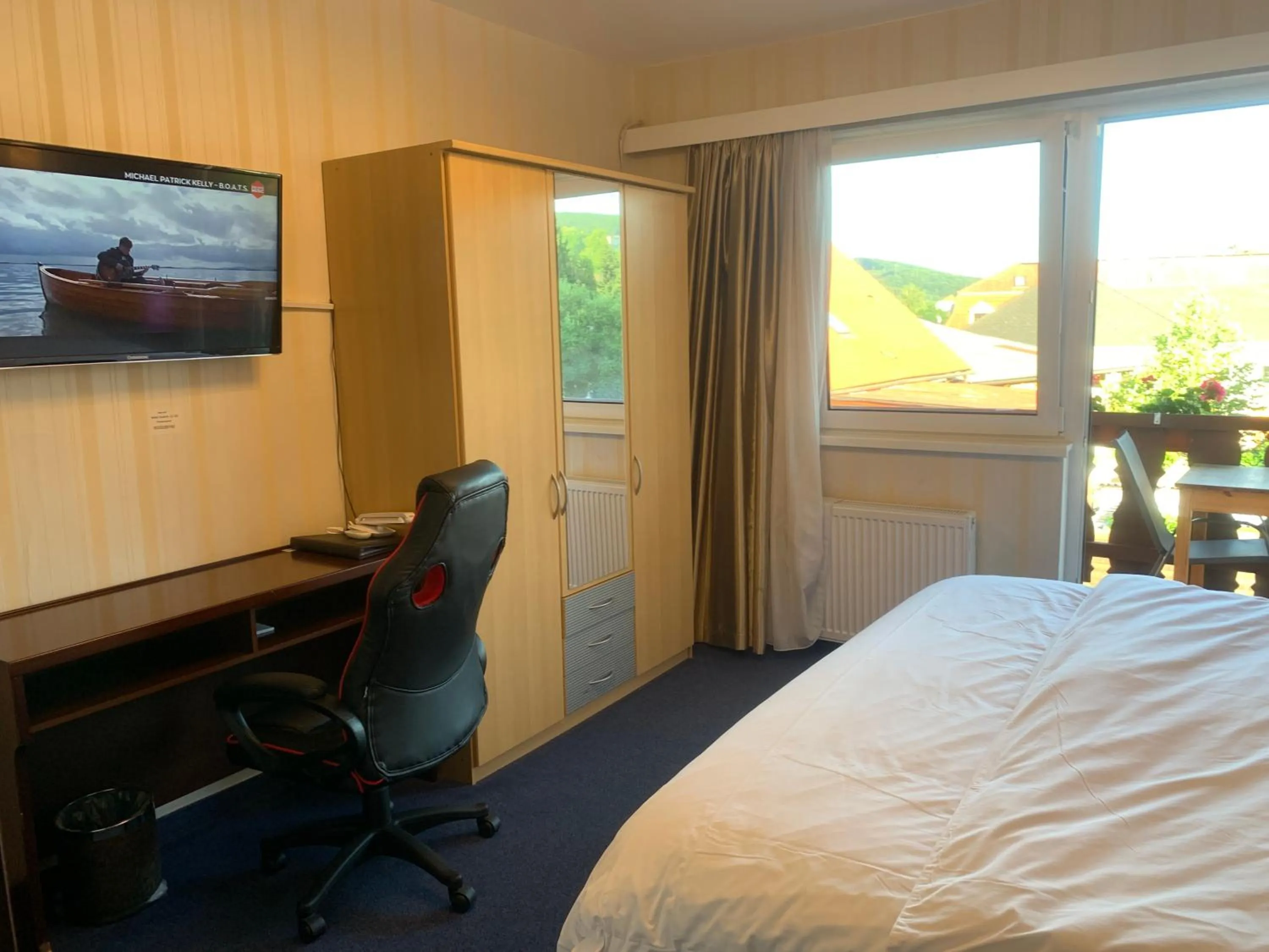 Photo of the whole room, Bed in Hotel Austria