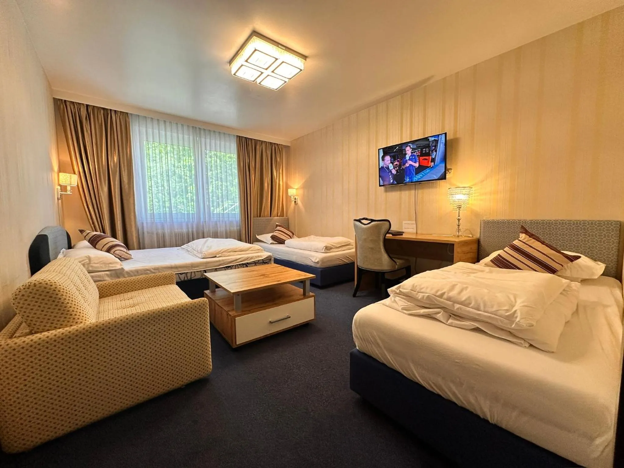 Photo of the whole room, Bed in Hotel Austria