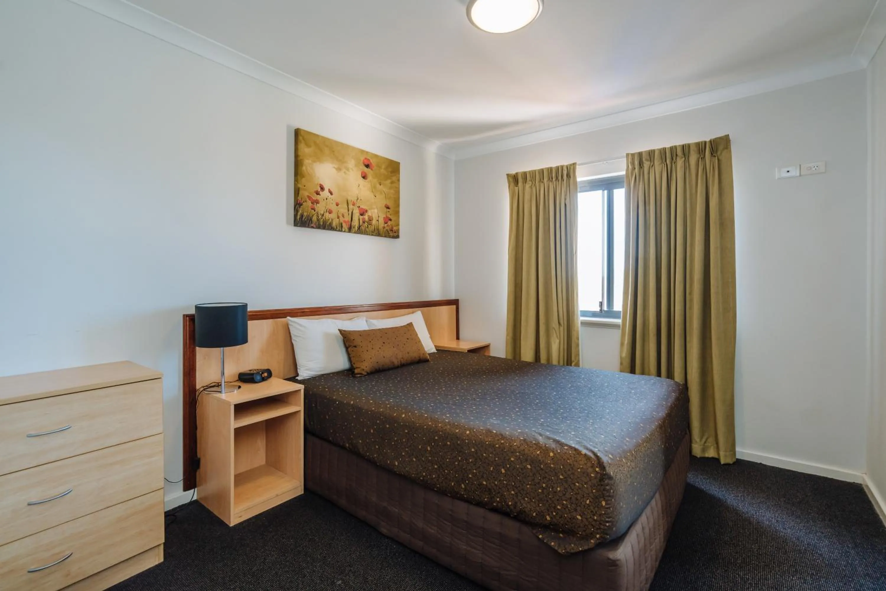 Bed in Canning Bridge Auto Lodge