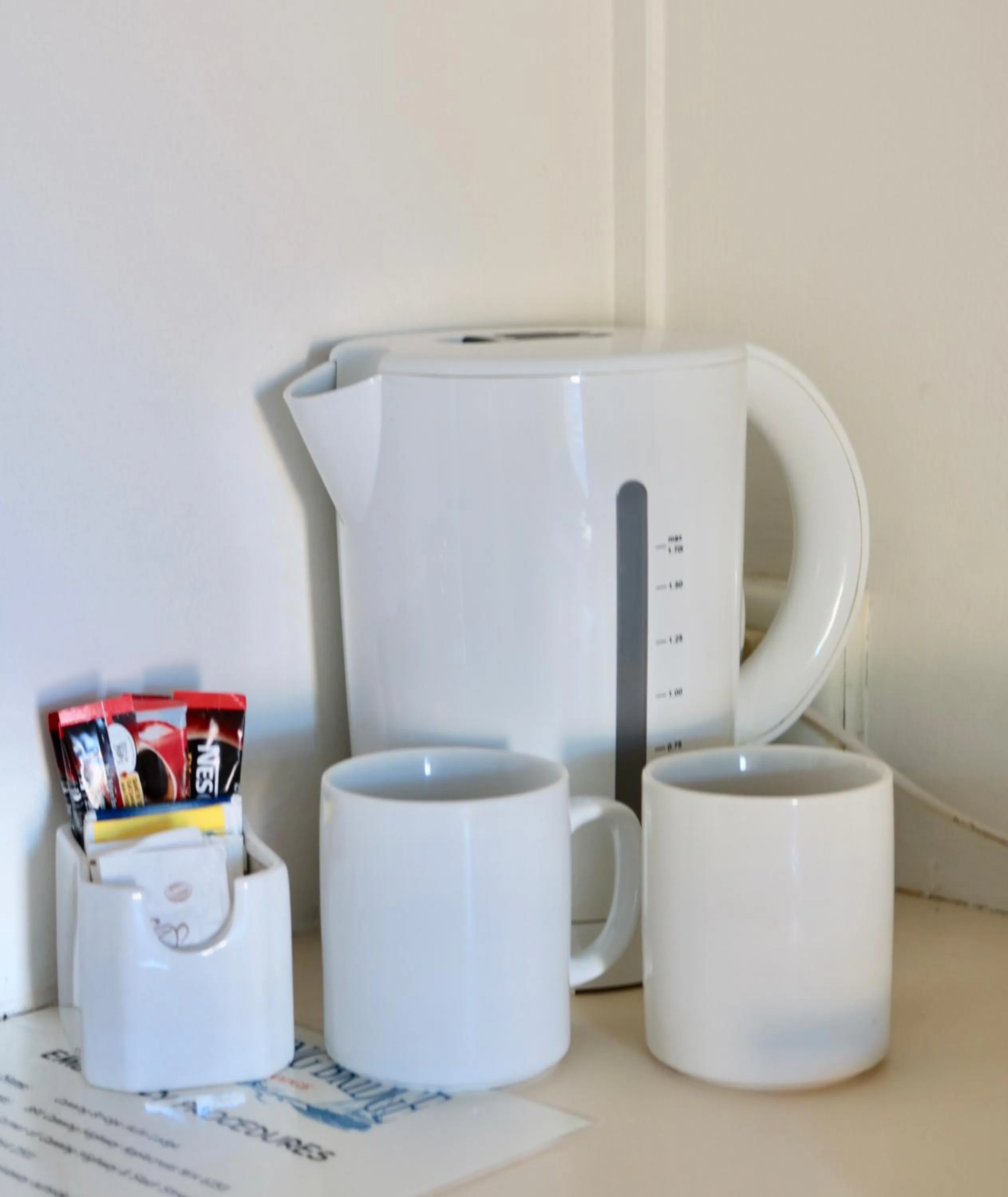 Coffee/tea facilities in Canning Bridge Auto Lodge