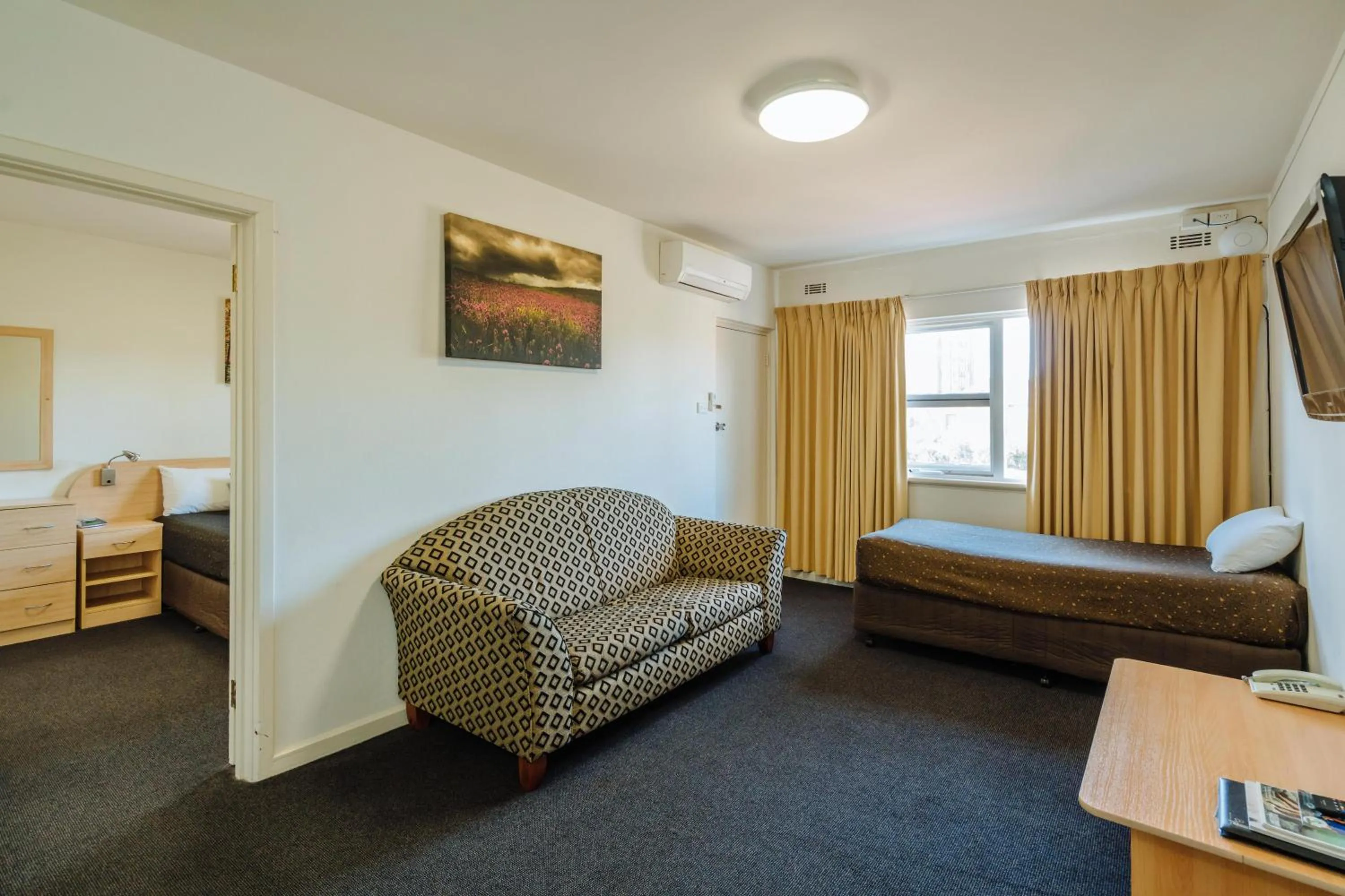 Bed in Canning Bridge Auto Lodge