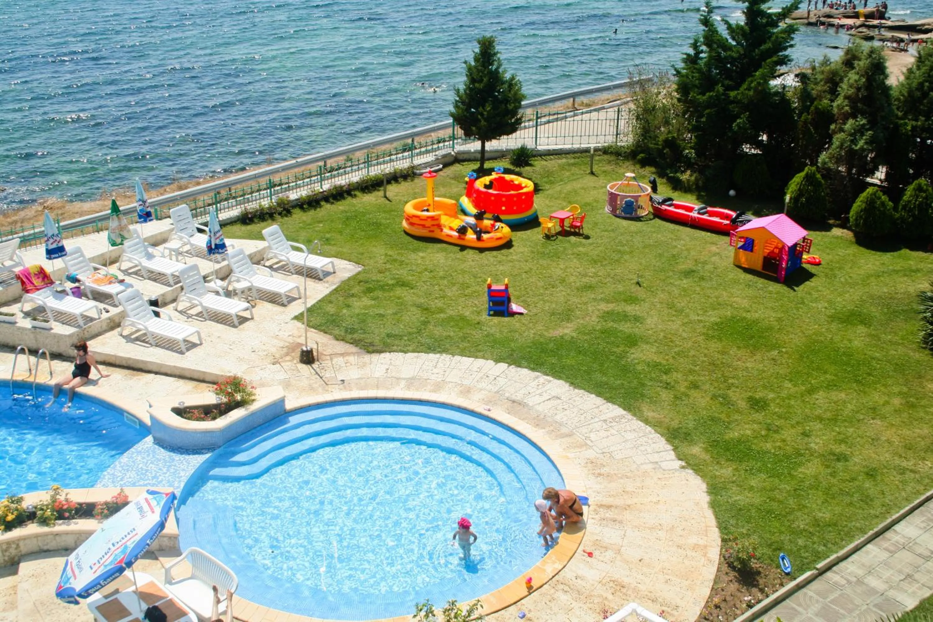 Swimming pool in Peter Hotel