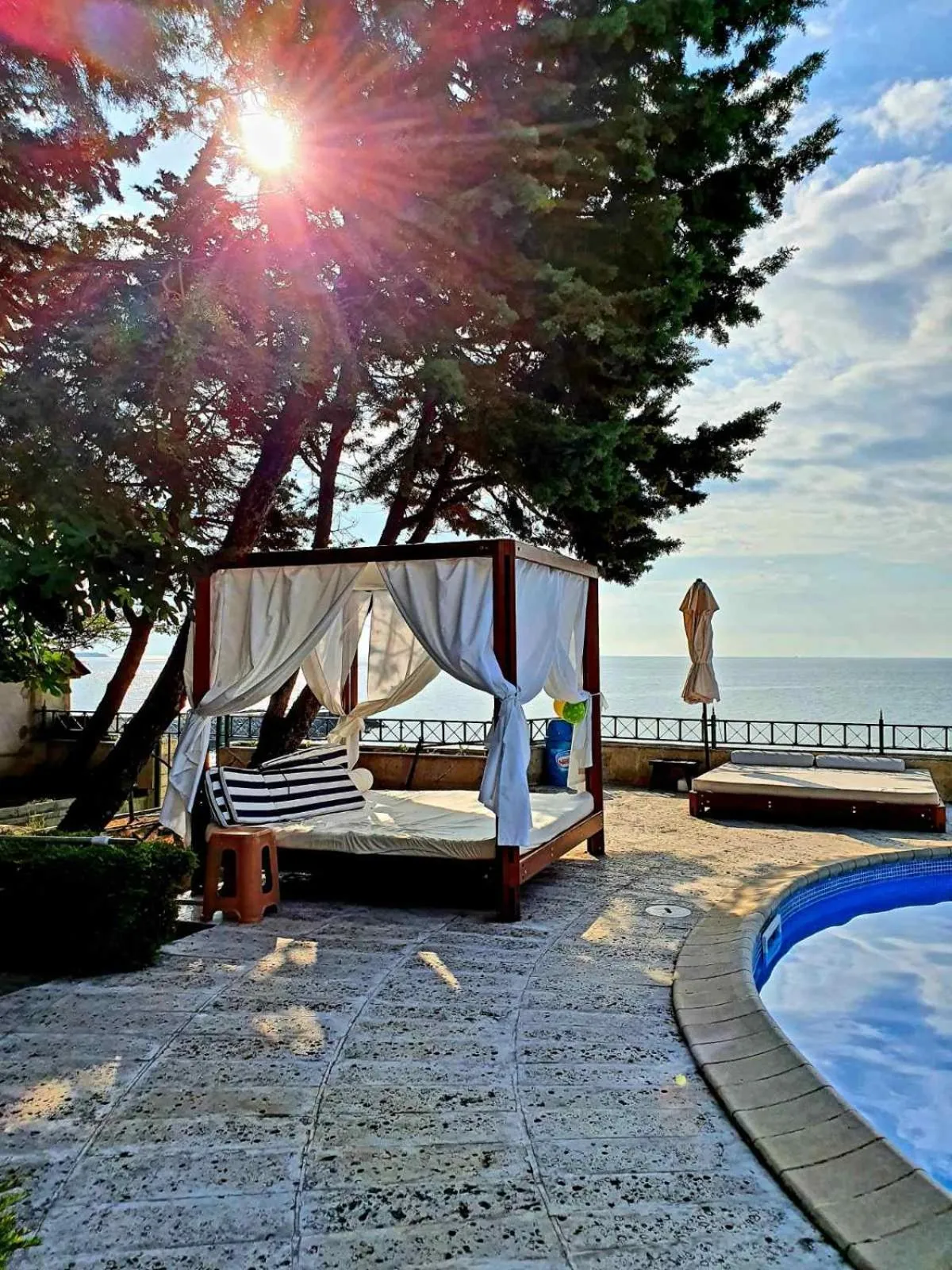 Beach in Peter Hotel