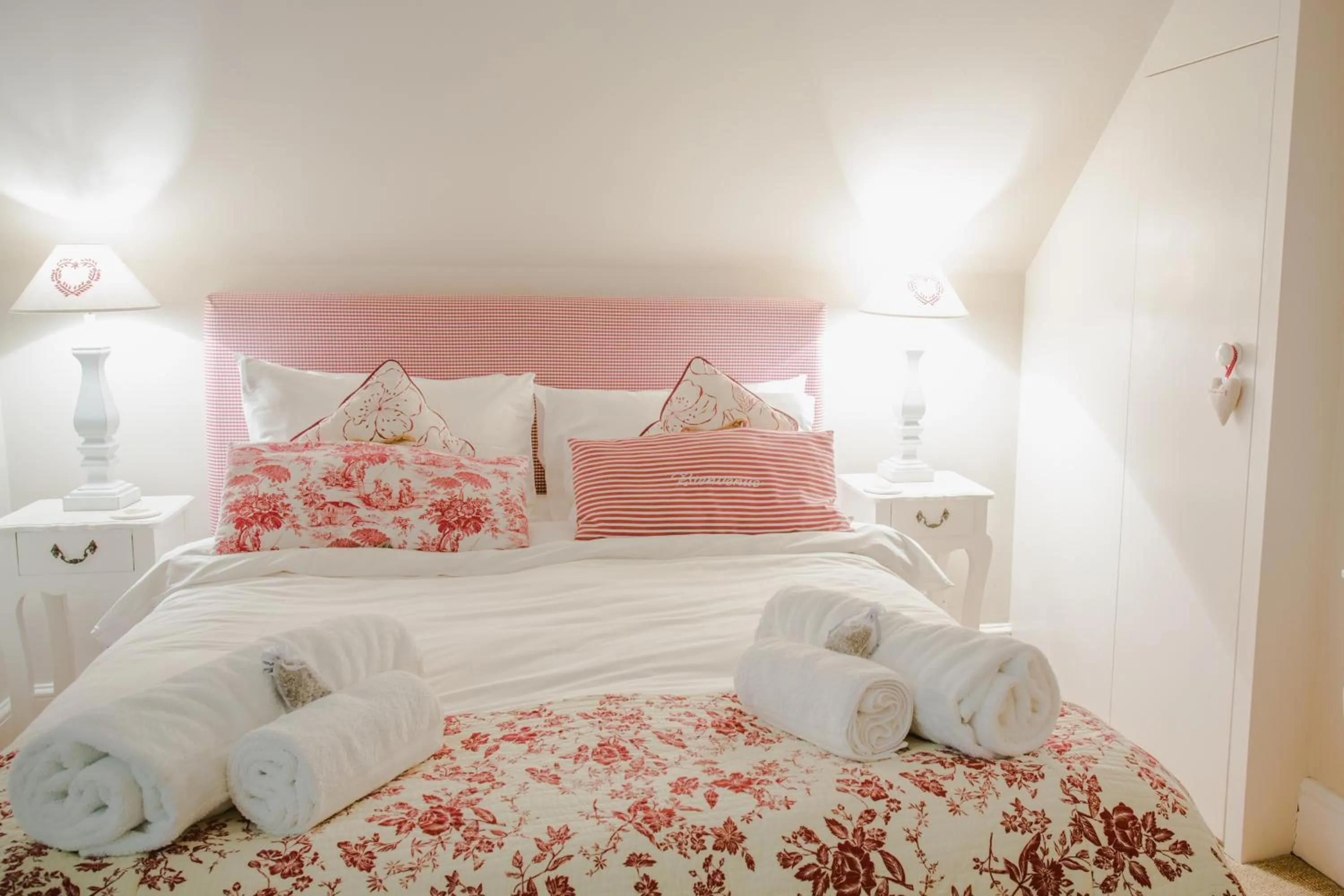 Decorative detail, Bed in Brindleys