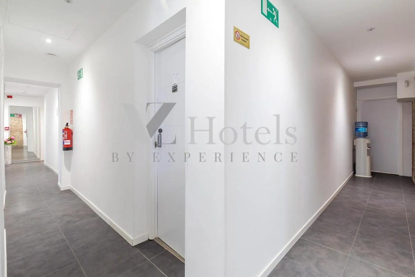 Decorative detail in AYZ Juan de Mena - Auto check-in property