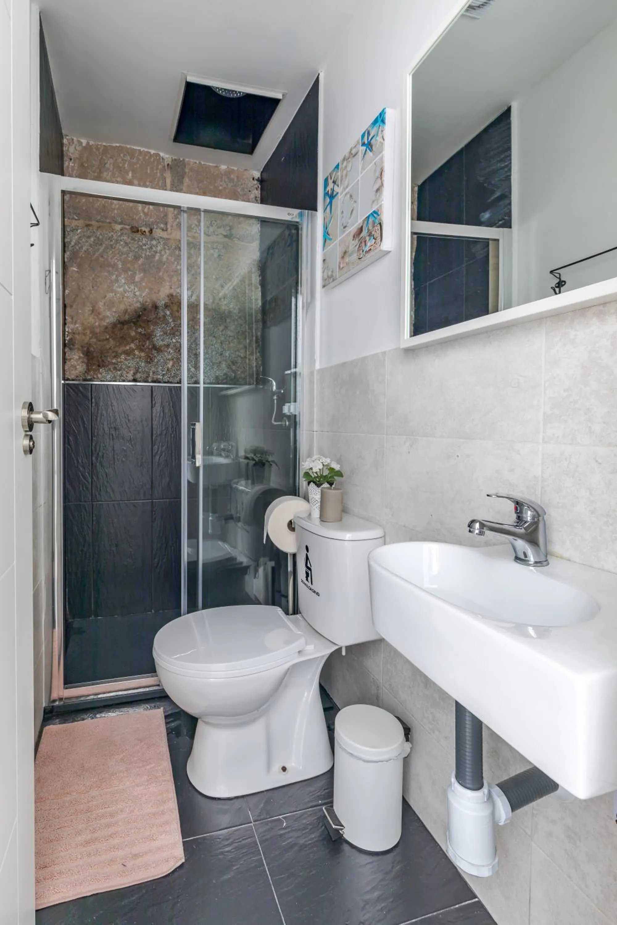 AYZ Juan de Mena - Auto check-in property