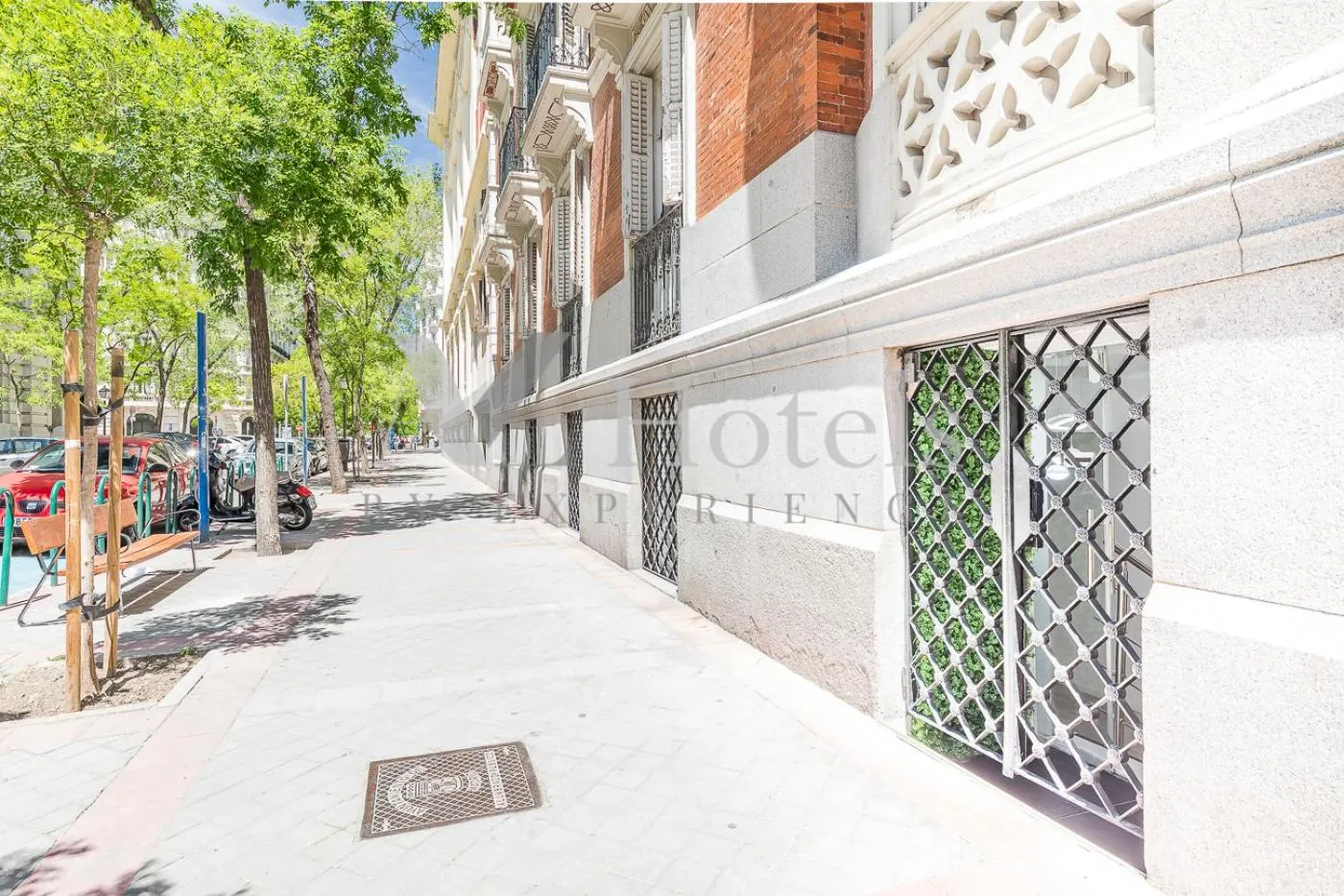 Facade/entrance in AYZ Juan de Mena - Auto check-in property