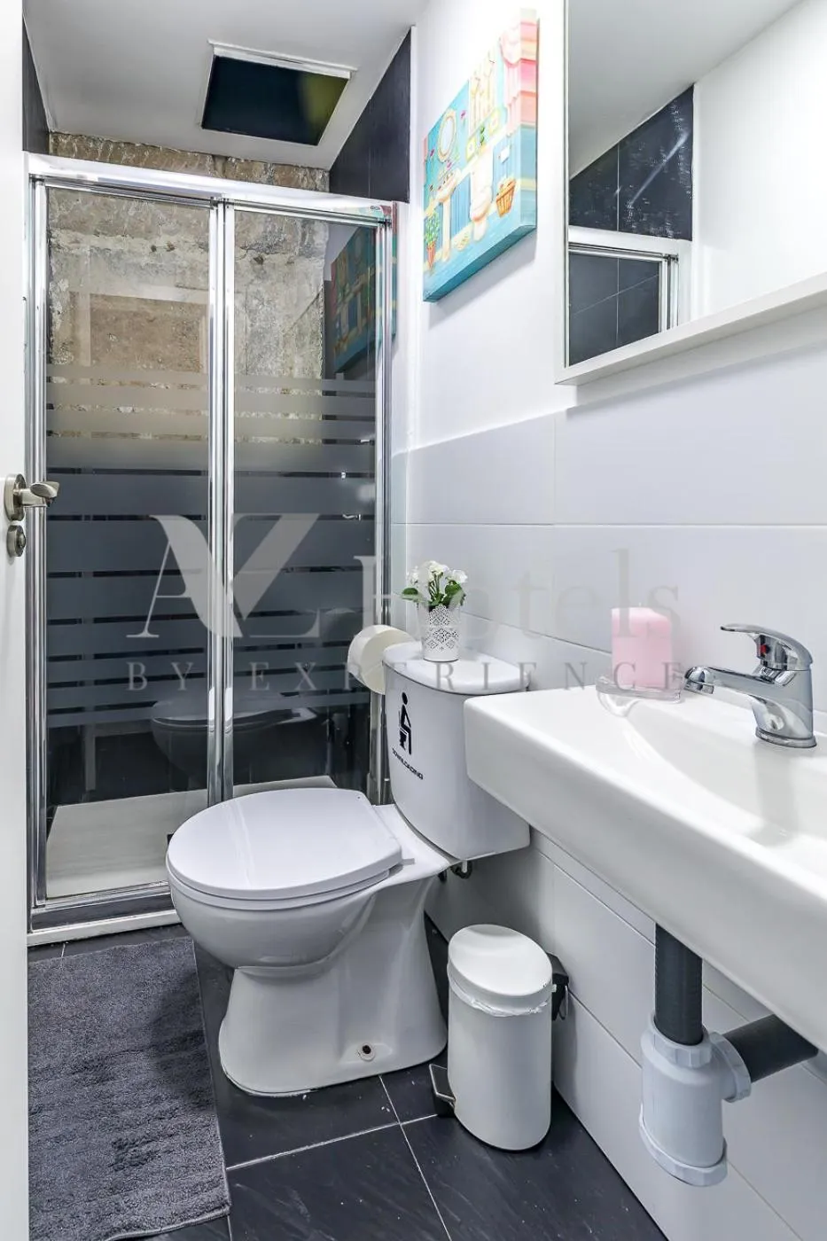 Bathroom in AYZ Juan de Mena - Auto check-in property