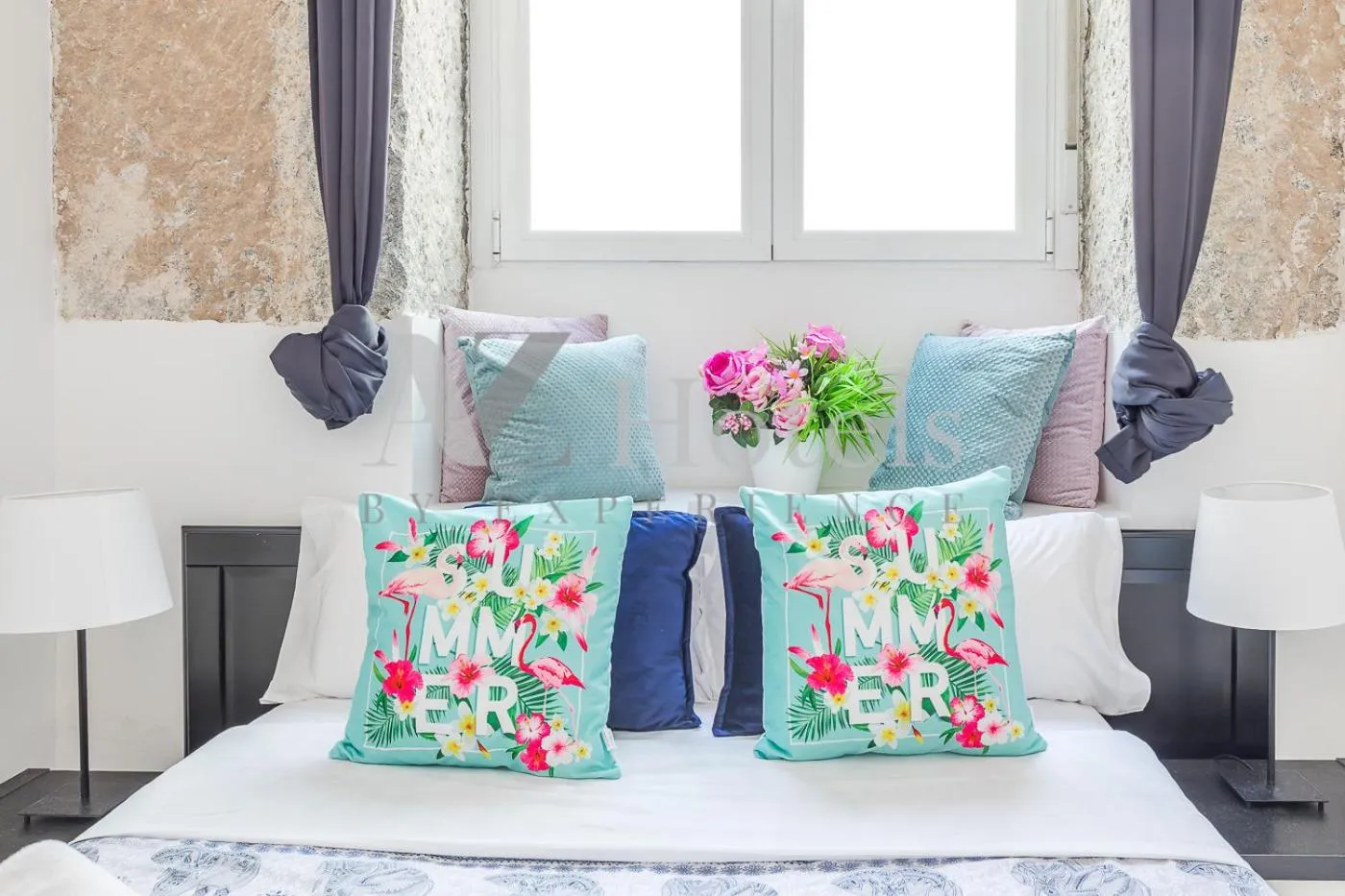 Bed in AYZ Juan de Mena - Auto check-in property