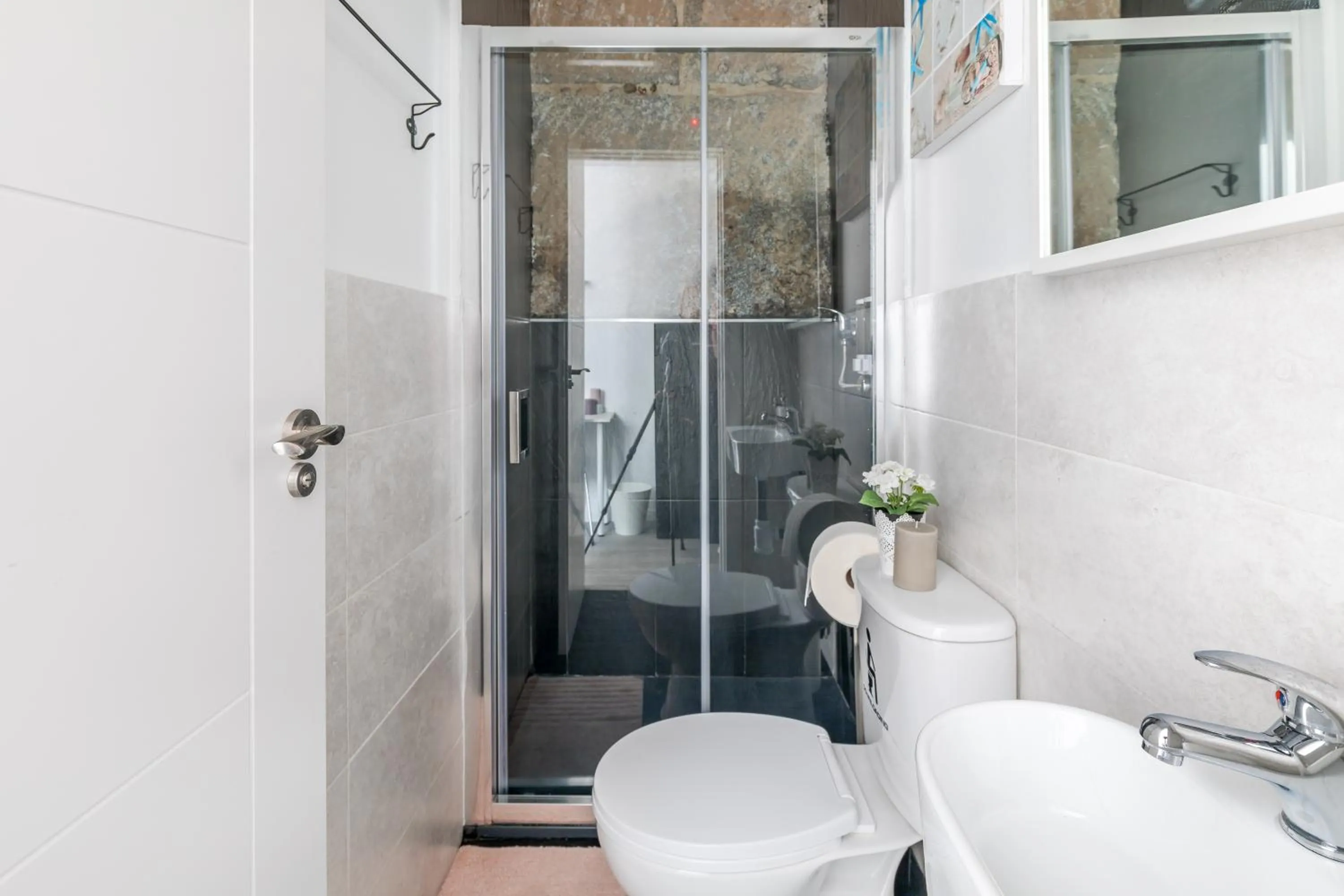 AYZ Juan de Mena - Auto check-in property