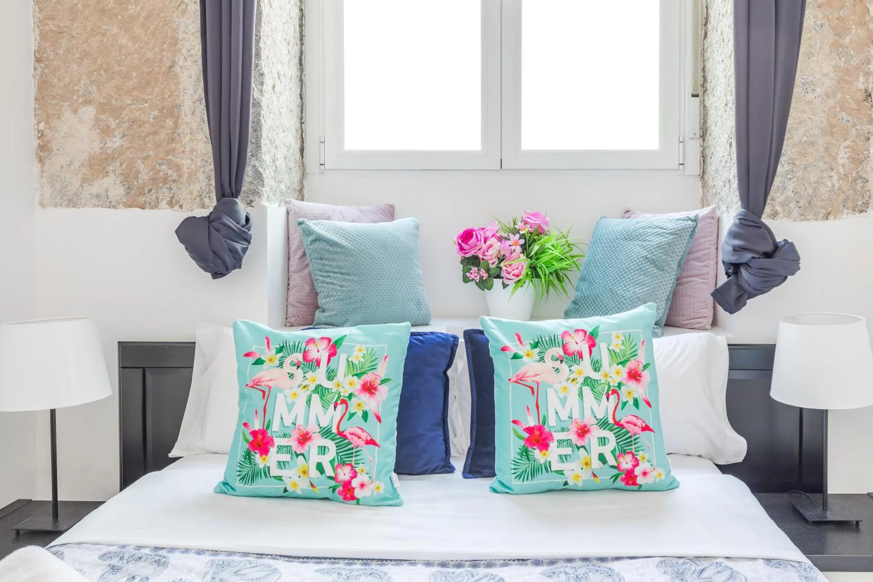 Bed in AYZ Juan de Mena - Auto check-in property