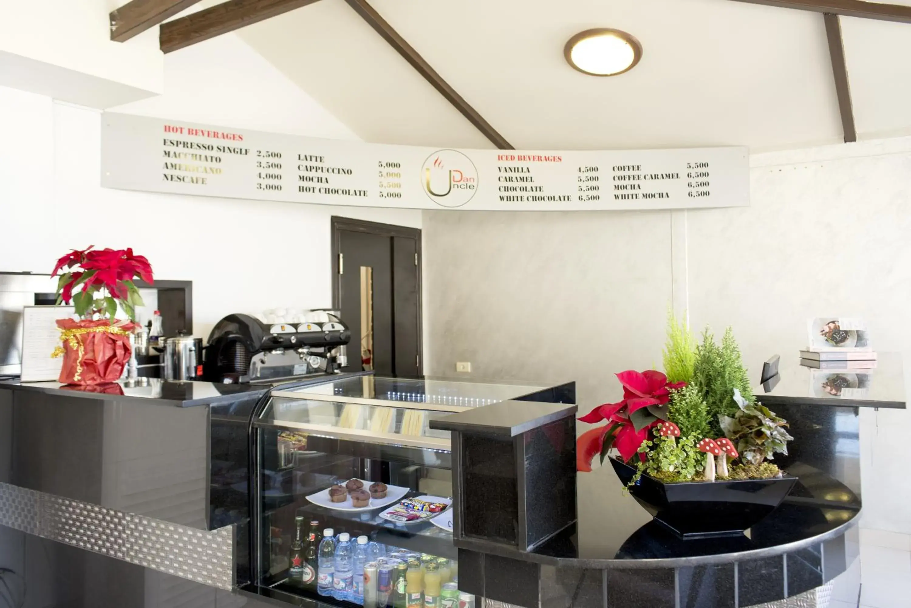 Restaurant/places to eat in Bliss 3000 Furnished Studios Restaurant/places to eat in Bliss 3000 Furnished Studios