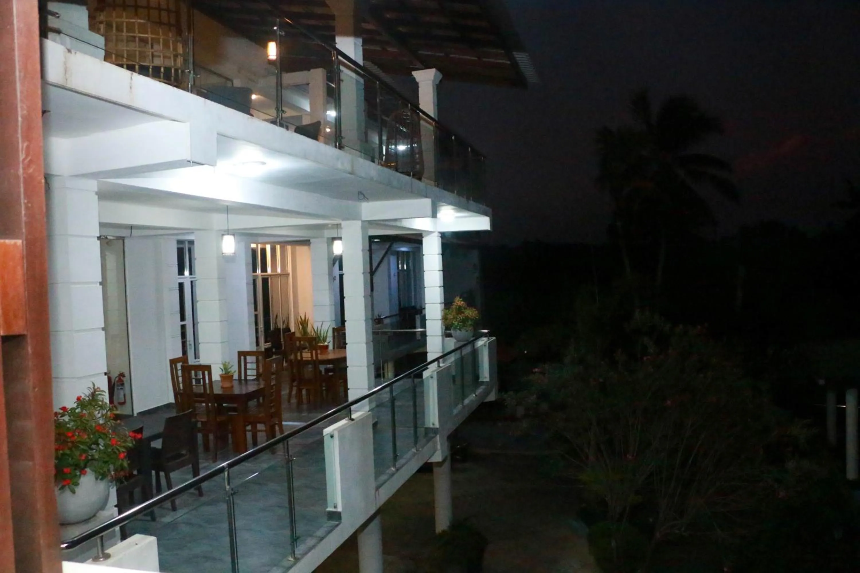 Property building in Queens Beach Hotel