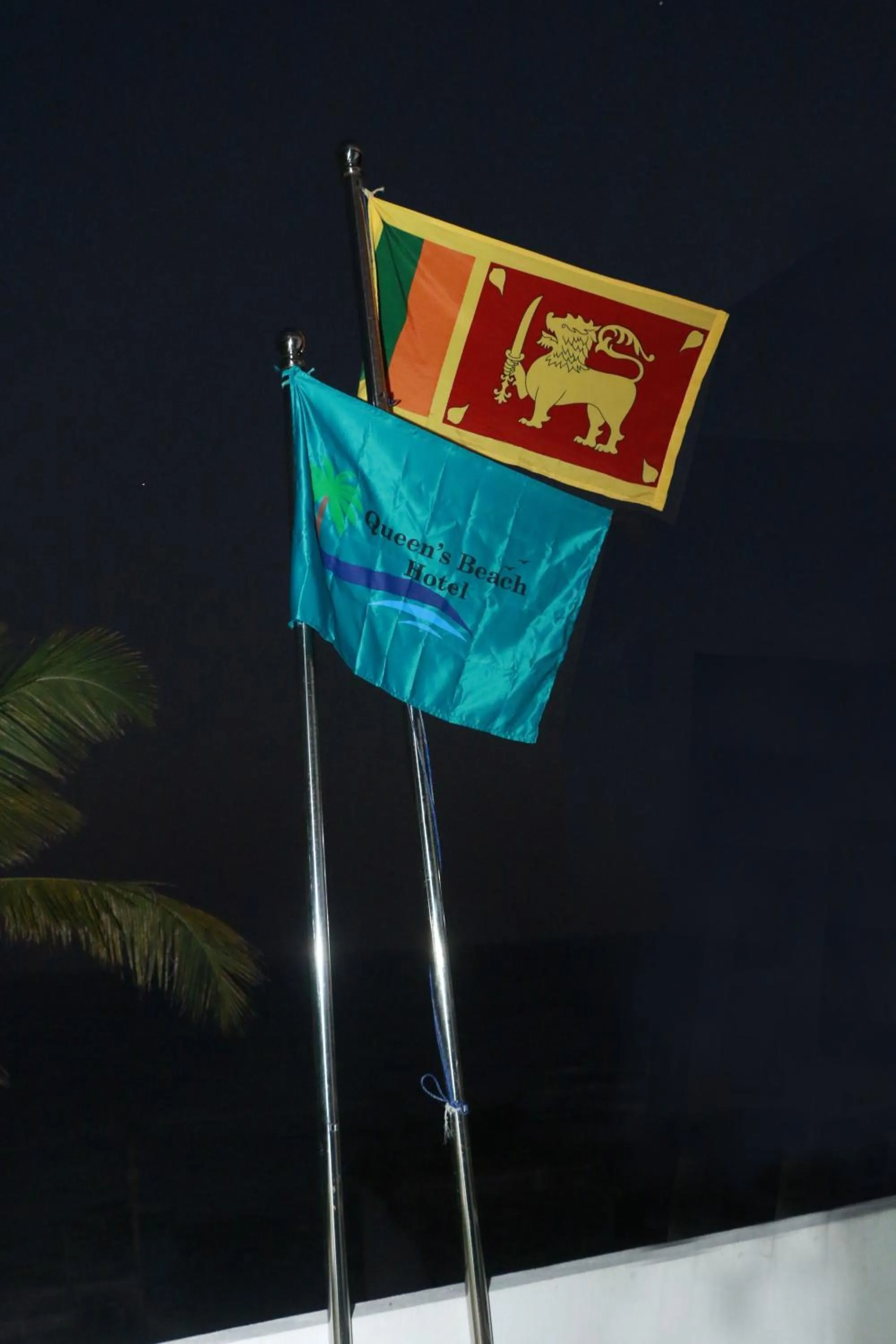 Night in Queens Beach Hotel