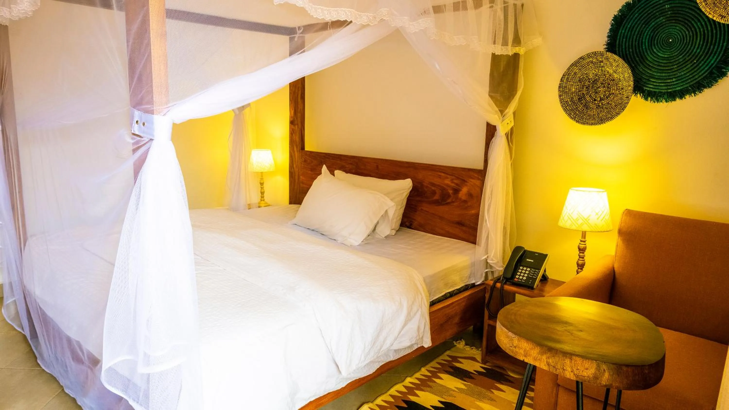 Bedroom, Bed in Explorers Hub