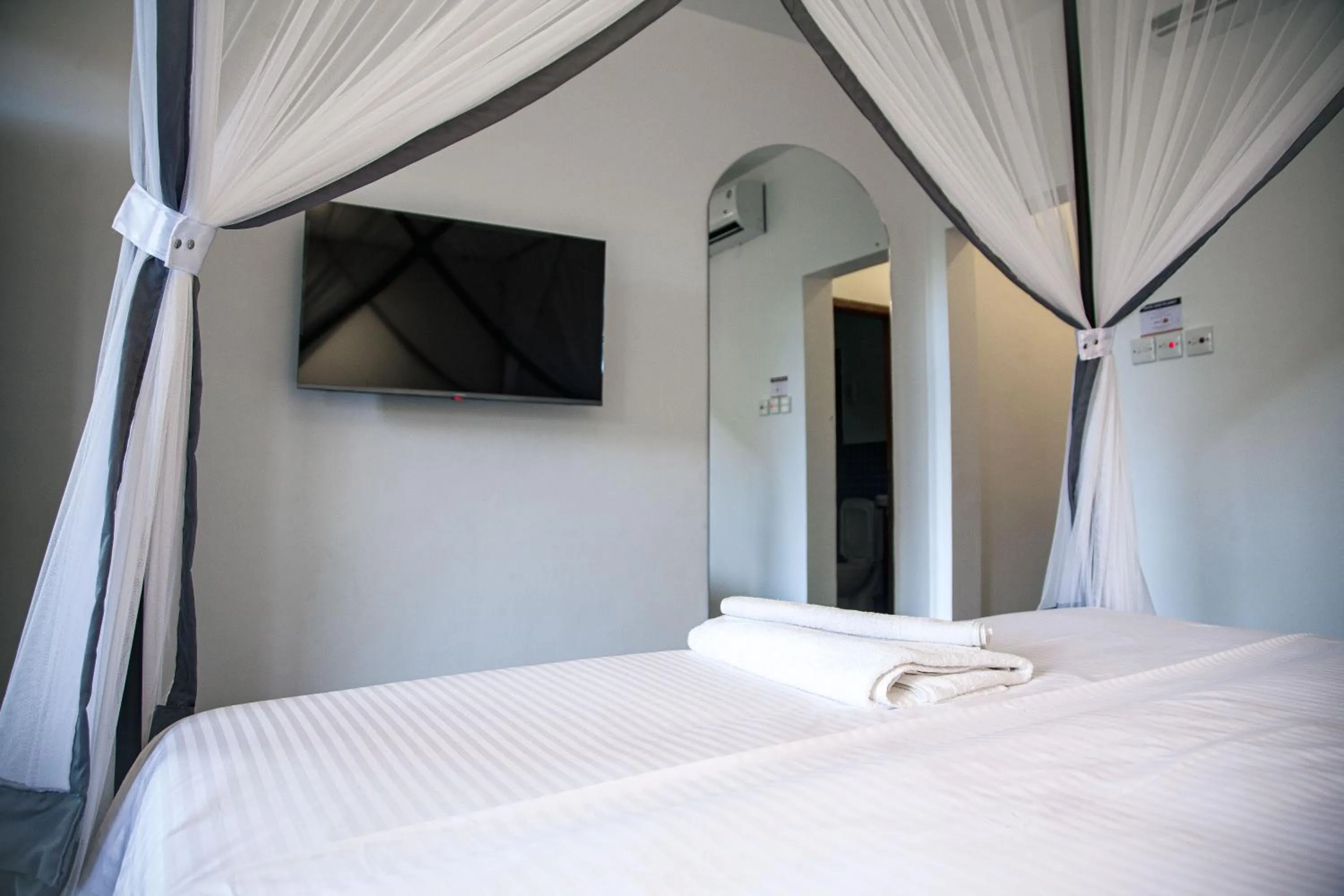 TV and multimedia, Bed in Explorers Hub