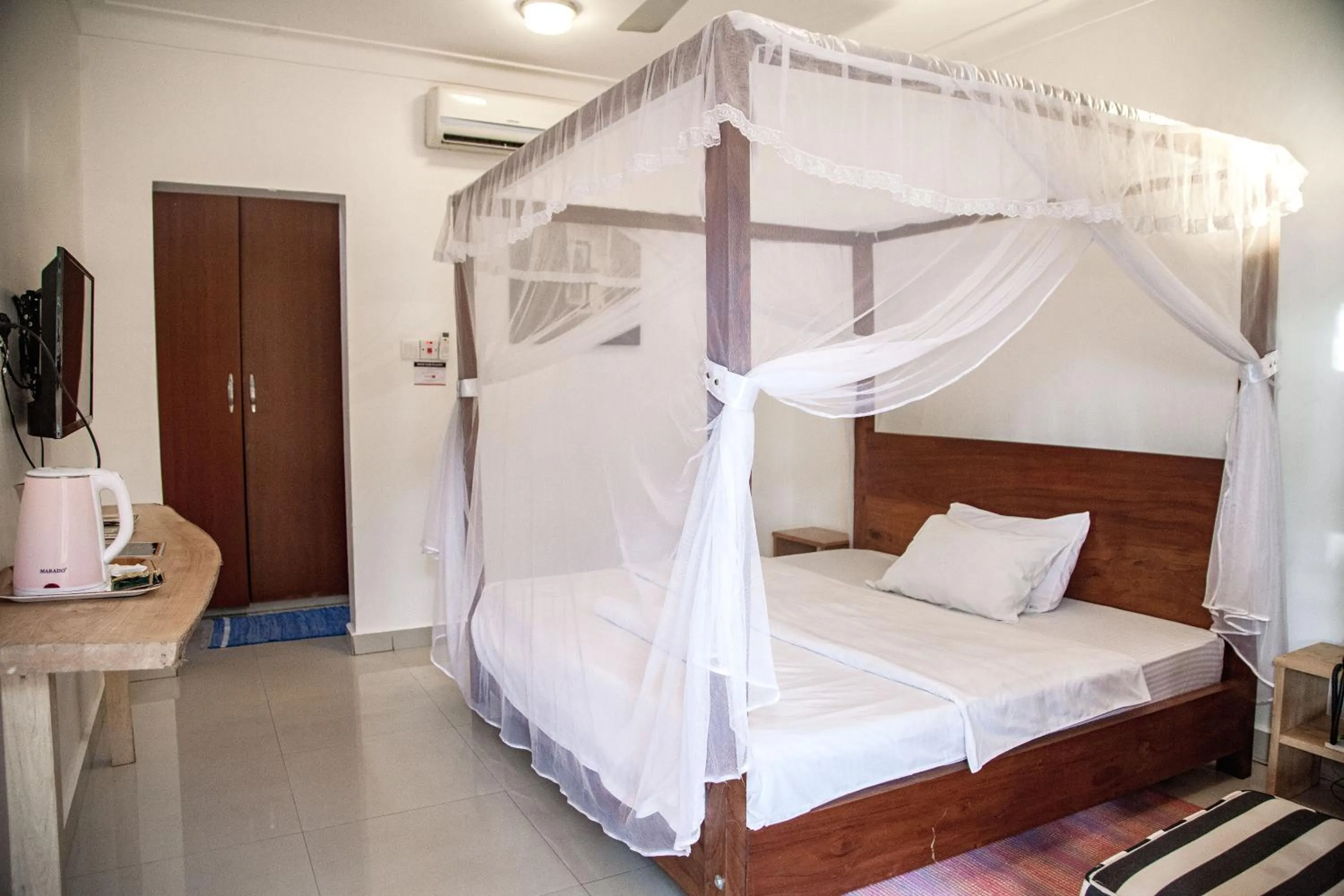 Bed in Explorers Hub