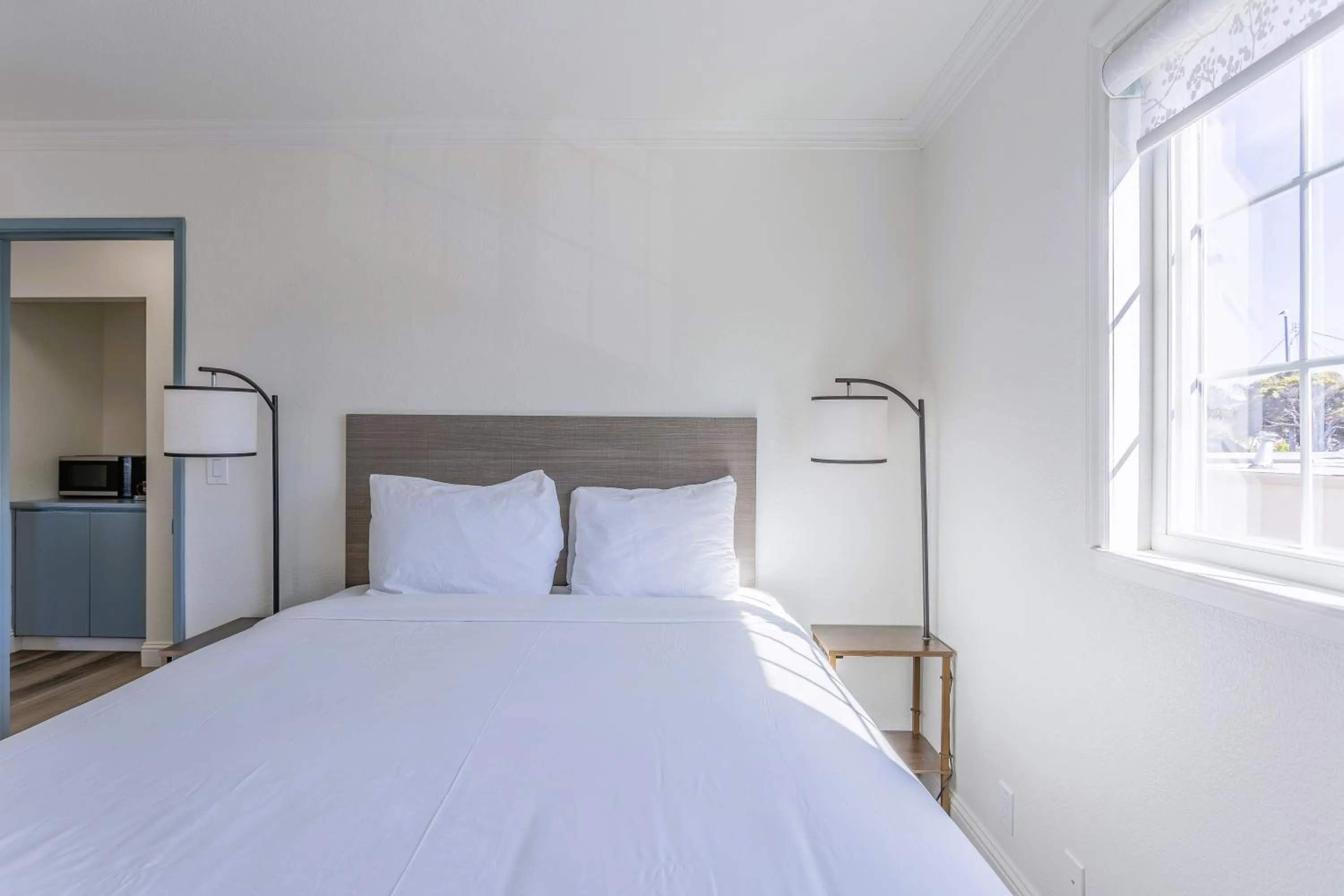 Bed in Coastal Breeze Inn