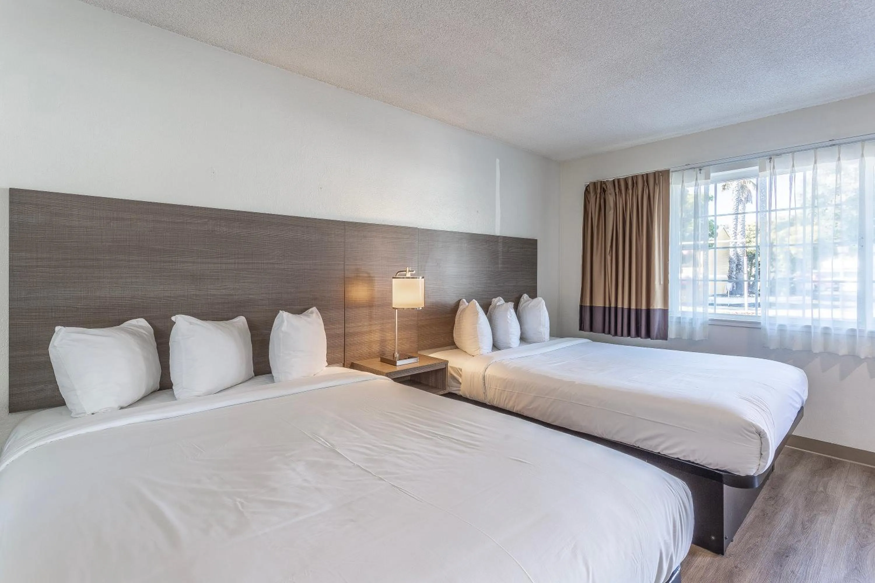 Bed in Coastal Breeze Inn