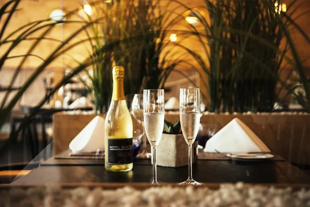 Restaurant/places to eat in Hotel Buntrock