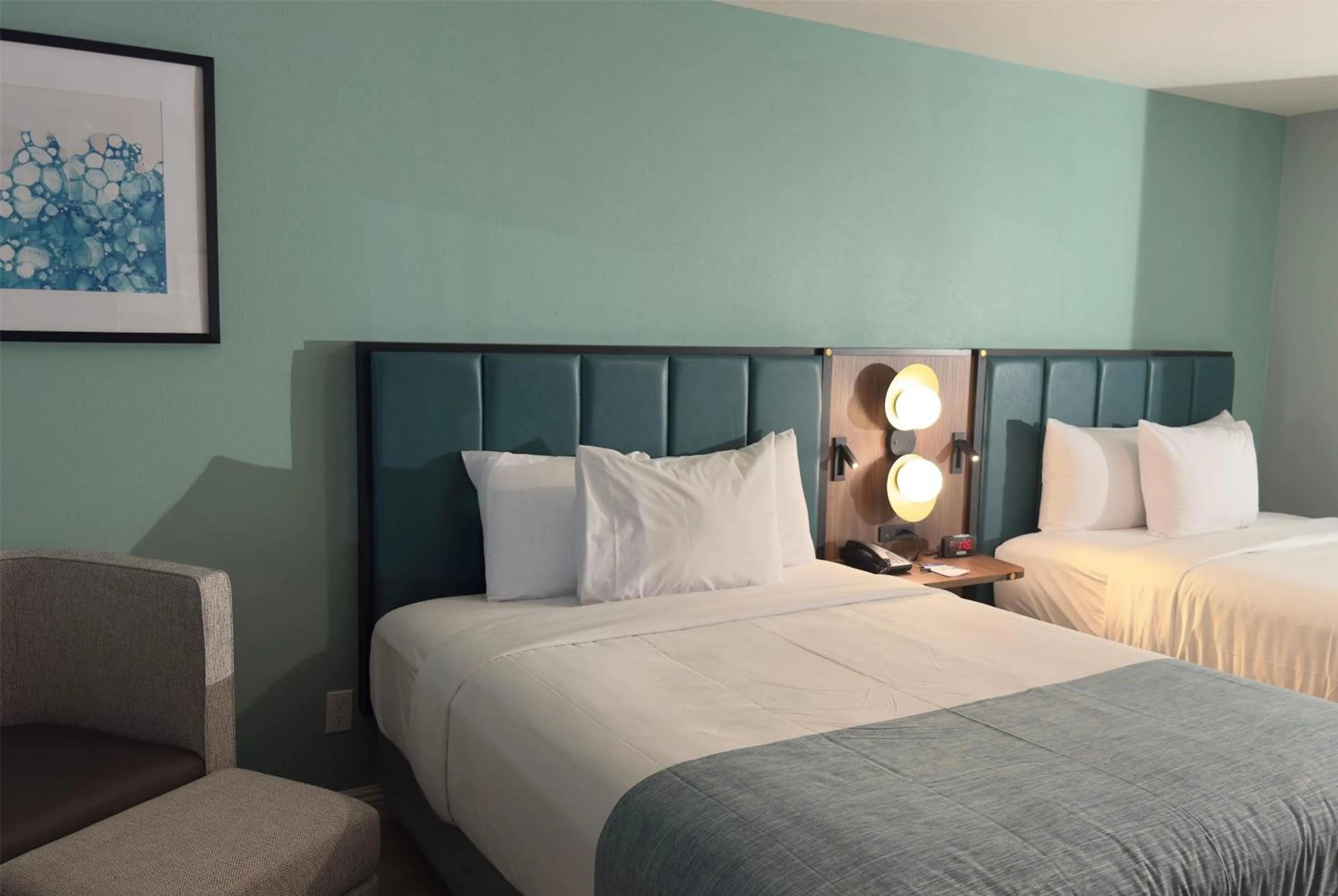 Photo of the whole room, Bed in Wingate by Wyndham Farmington NM