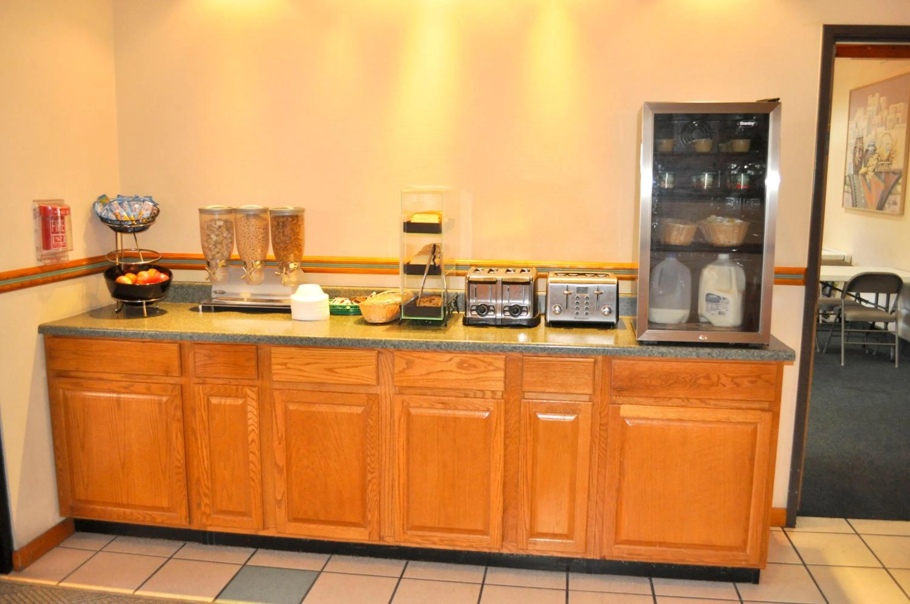 Continental breakfast in Wingate by Wyndham Farmington NM