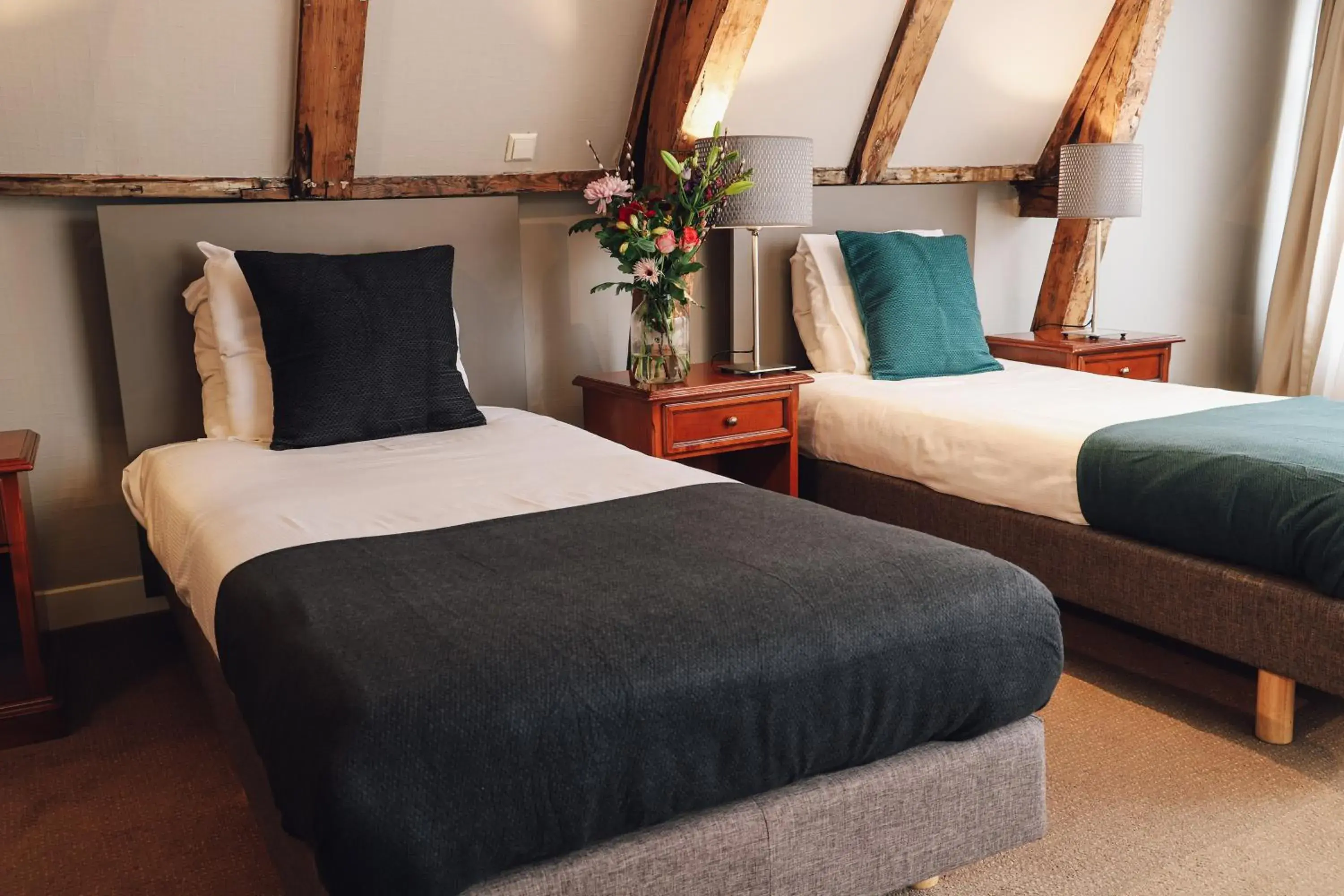 Bedroom, Bed in Hotel Corner House Bedroom, Bed in Hotel Corner House