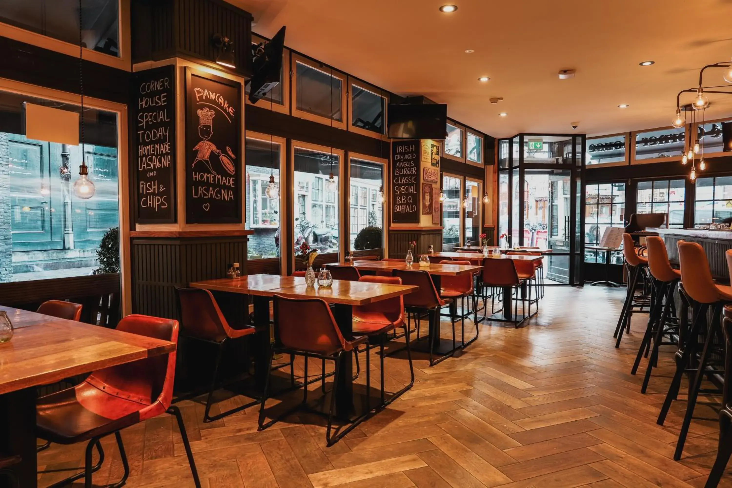 Restaurant/places to eat in Hotel Corner House Restaurant/places to eat in Hotel Corner House