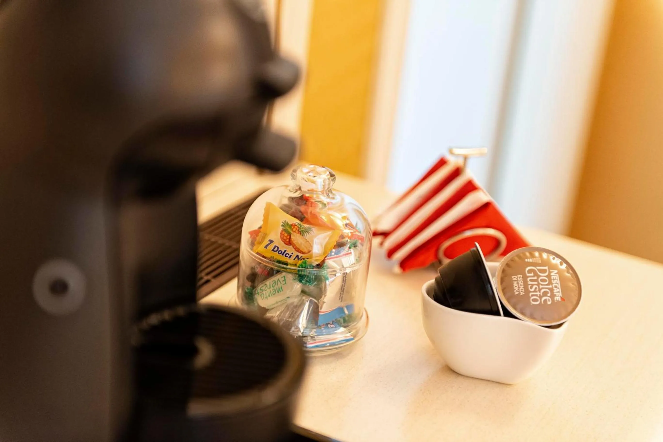 Food and drinks in Canova Rooms in Spanish Steps