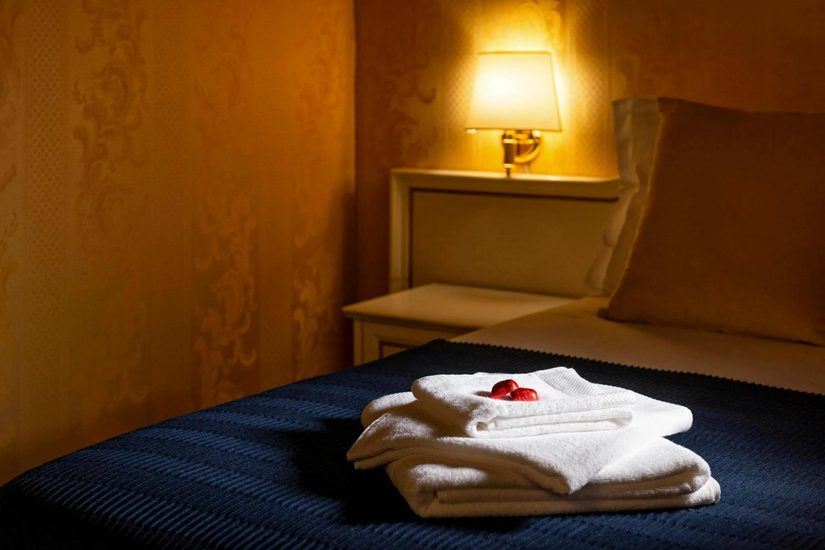 Bed in Canova Rooms in Spanish Steps