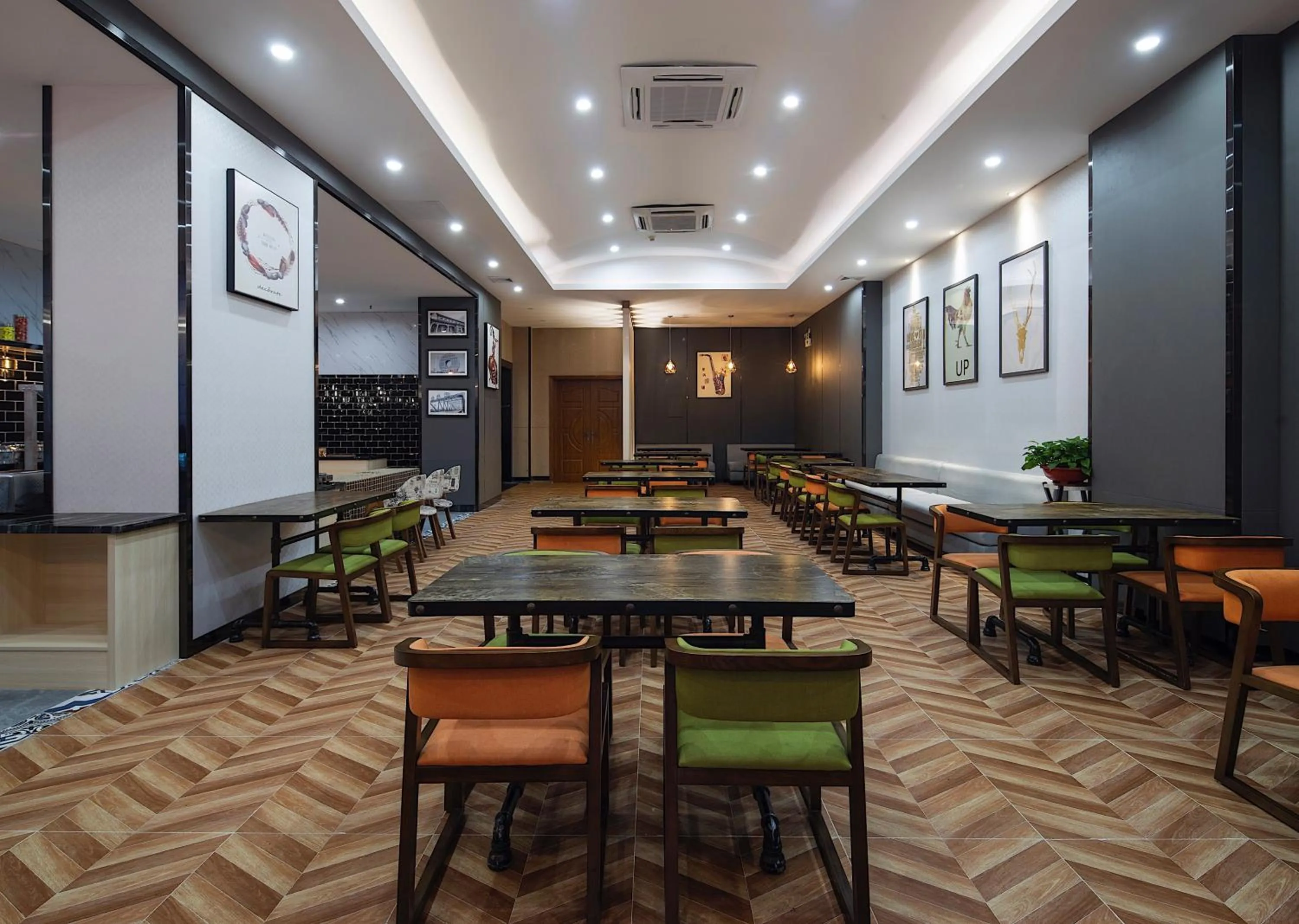 Restaurant/places to eat in Guangzhou Homies Hotel