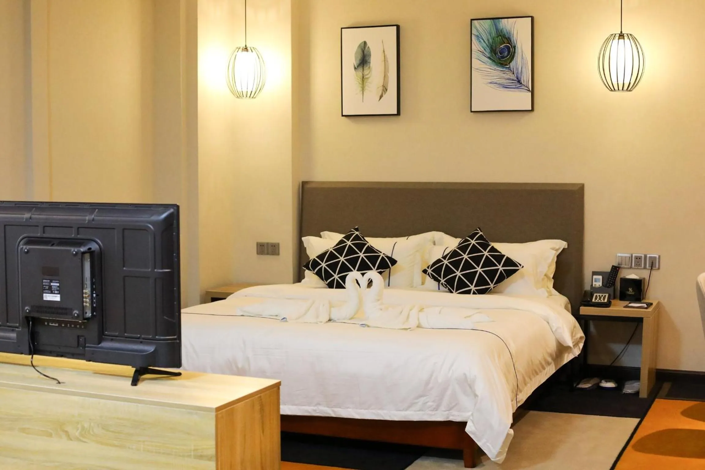 Bed in Guangzhou Homies Hotel