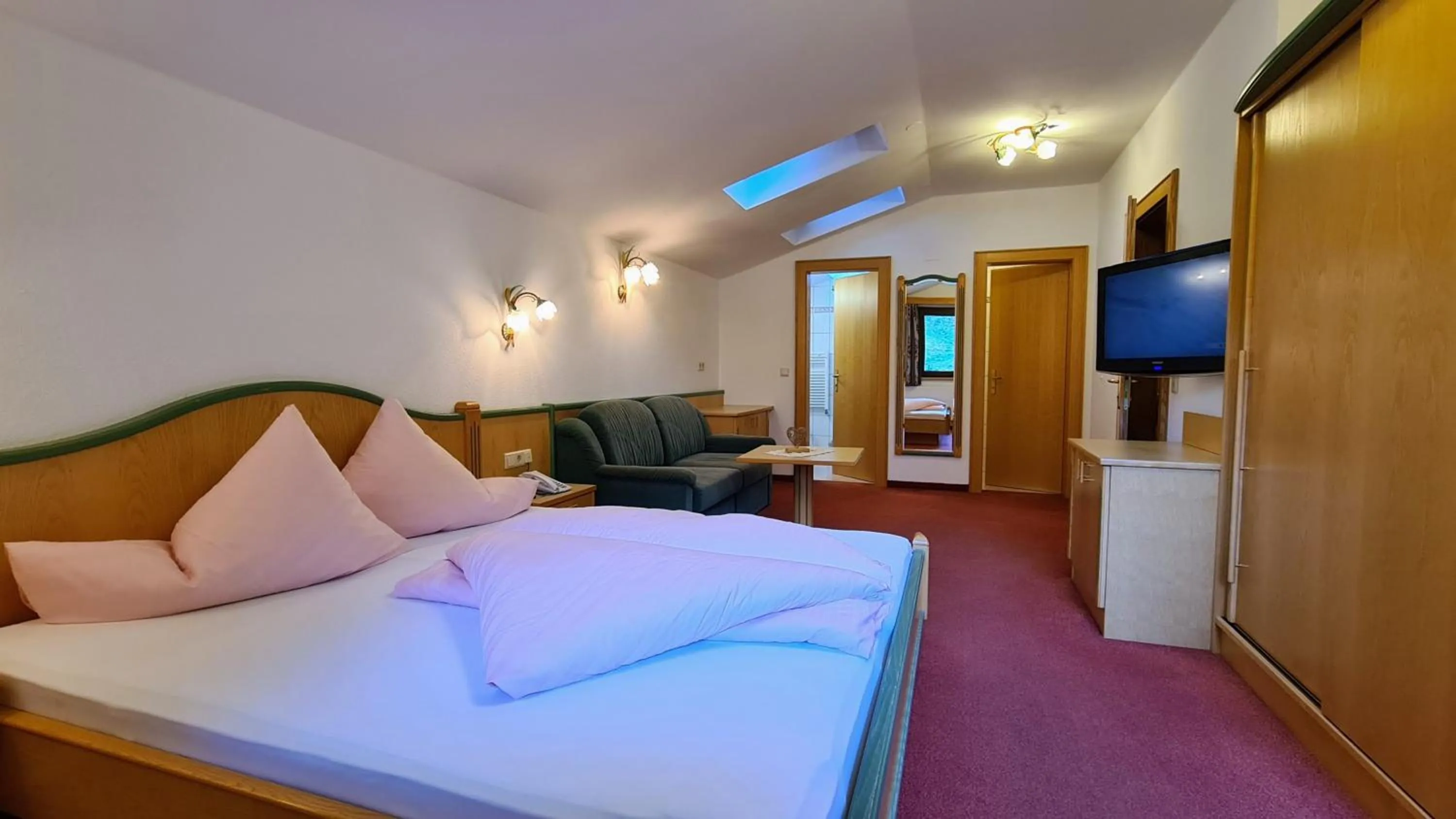 Bed in Apart Garni Romantica