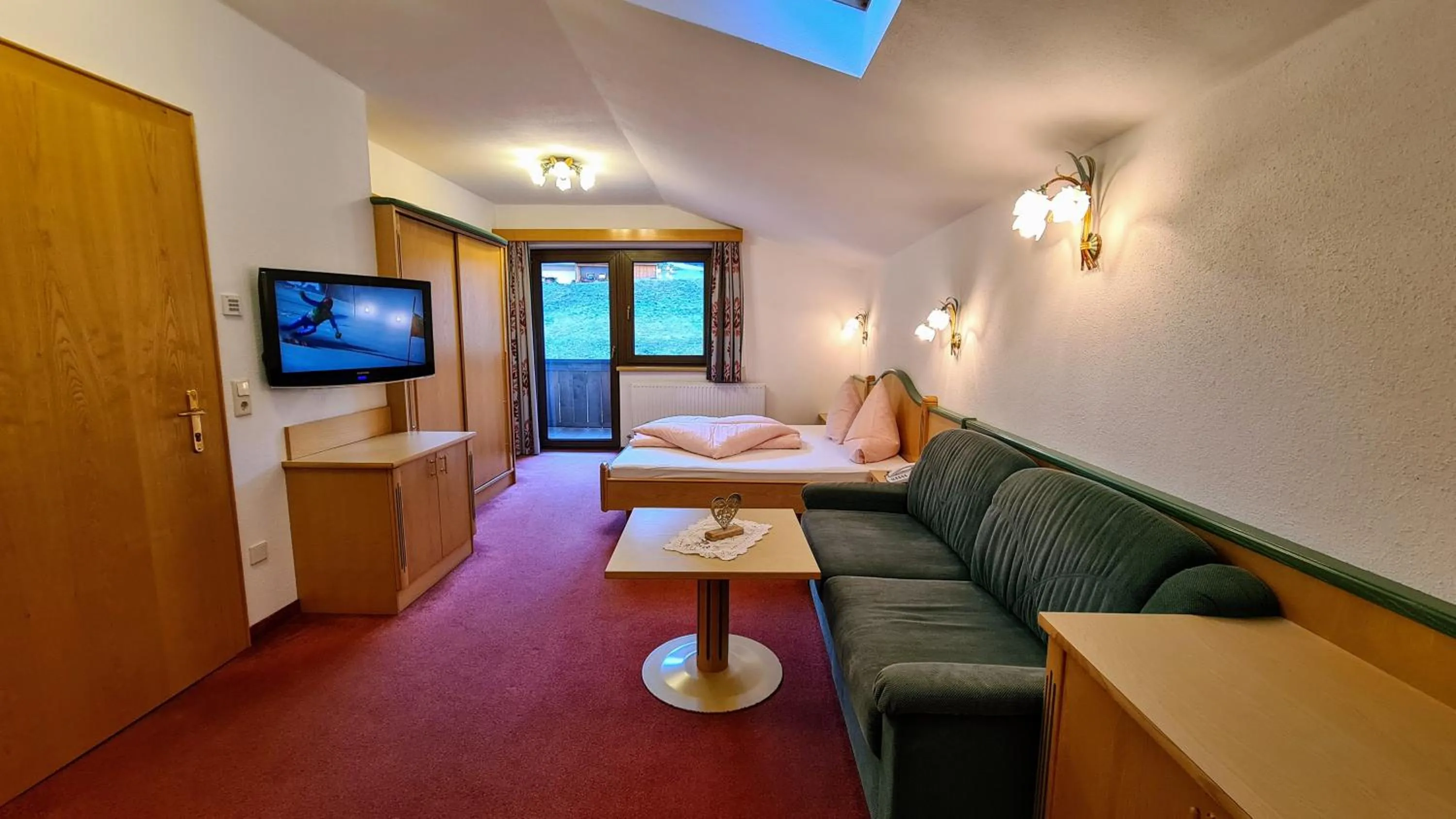 TV and multimedia in Apart Garni Romantica