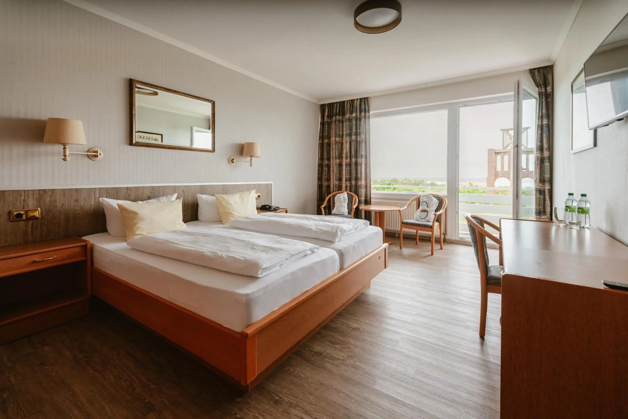 Photo of the whole room, Bed in Hotel das Miramar